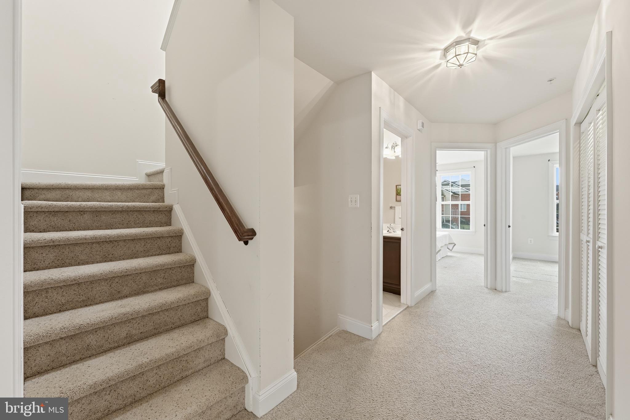 THE ENCLAVE - ARUNDEL PRESERVE - Residential