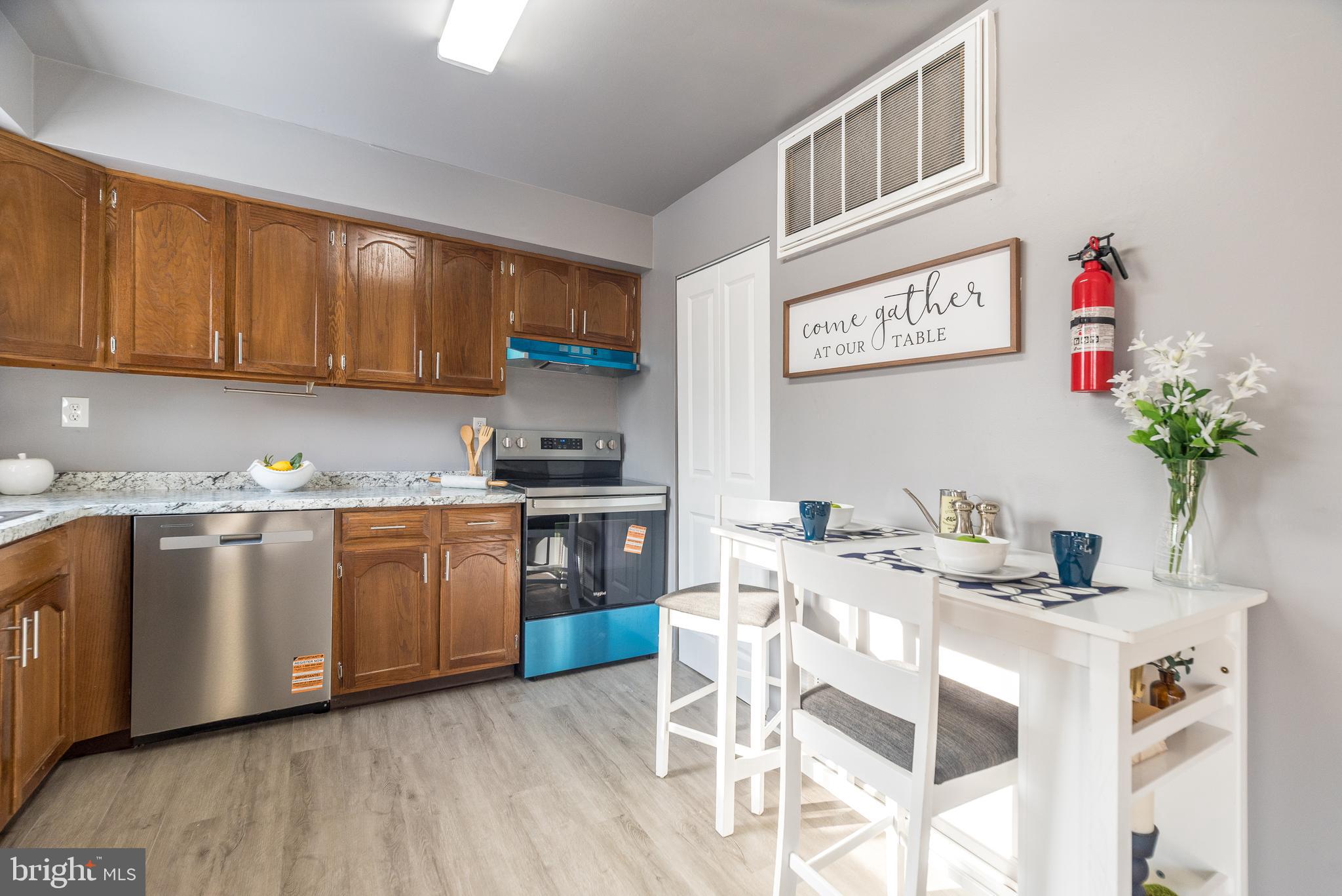 HICKORY RIDGE - Residential