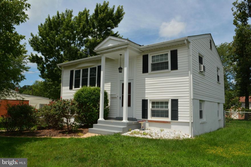 Nice 2 level single family with fenced in back yard. Hardwood floors and newer carpet. Upgraded kitchen with granite. Upgraded laundry. 3 Bedrooms and 2 full baths. Storage Area and two sheds. $45/per adult to Samson Properties with application. Available immediately. Pets on a case by case basis. Show anytime.