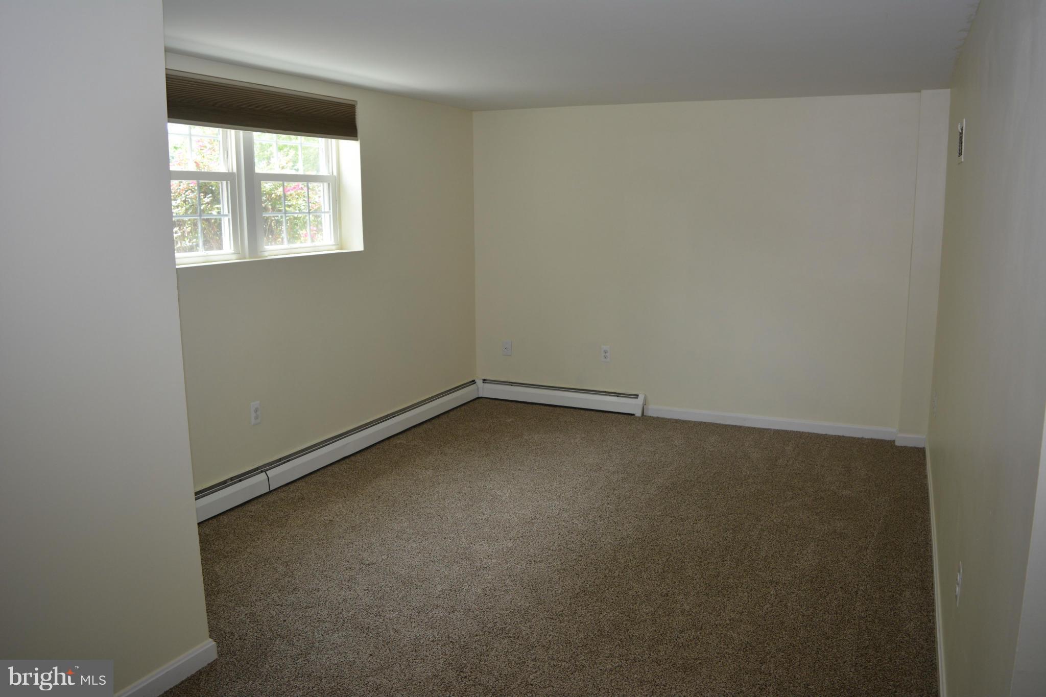 WEST GATE OF LOMOND - Residential Lease