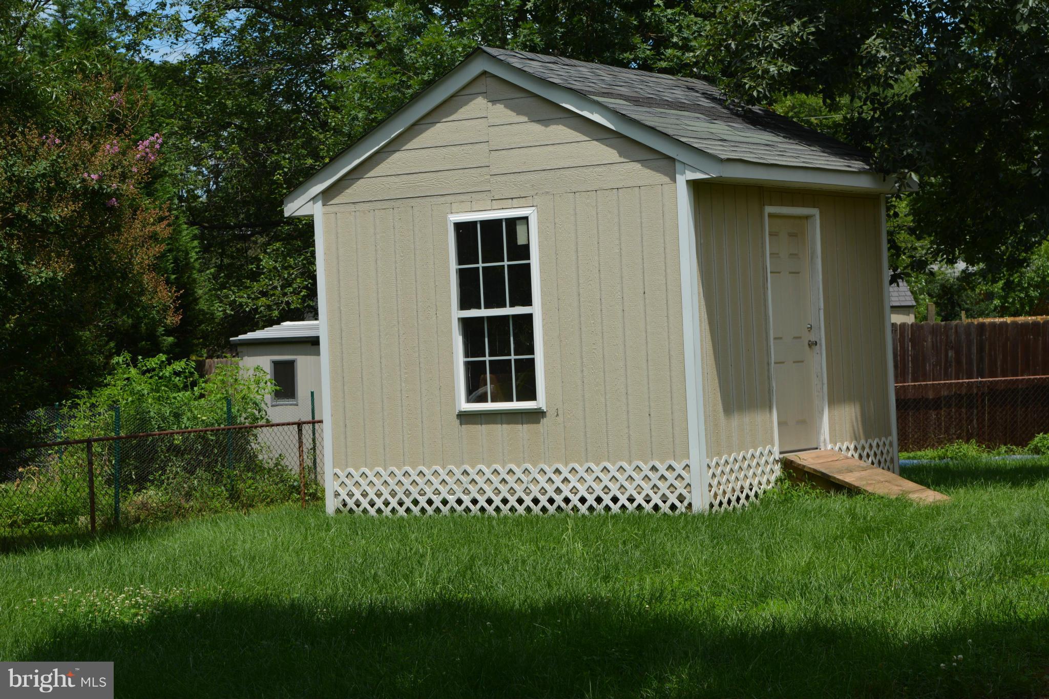 WEST GATE OF LOMOND - Residential Lease