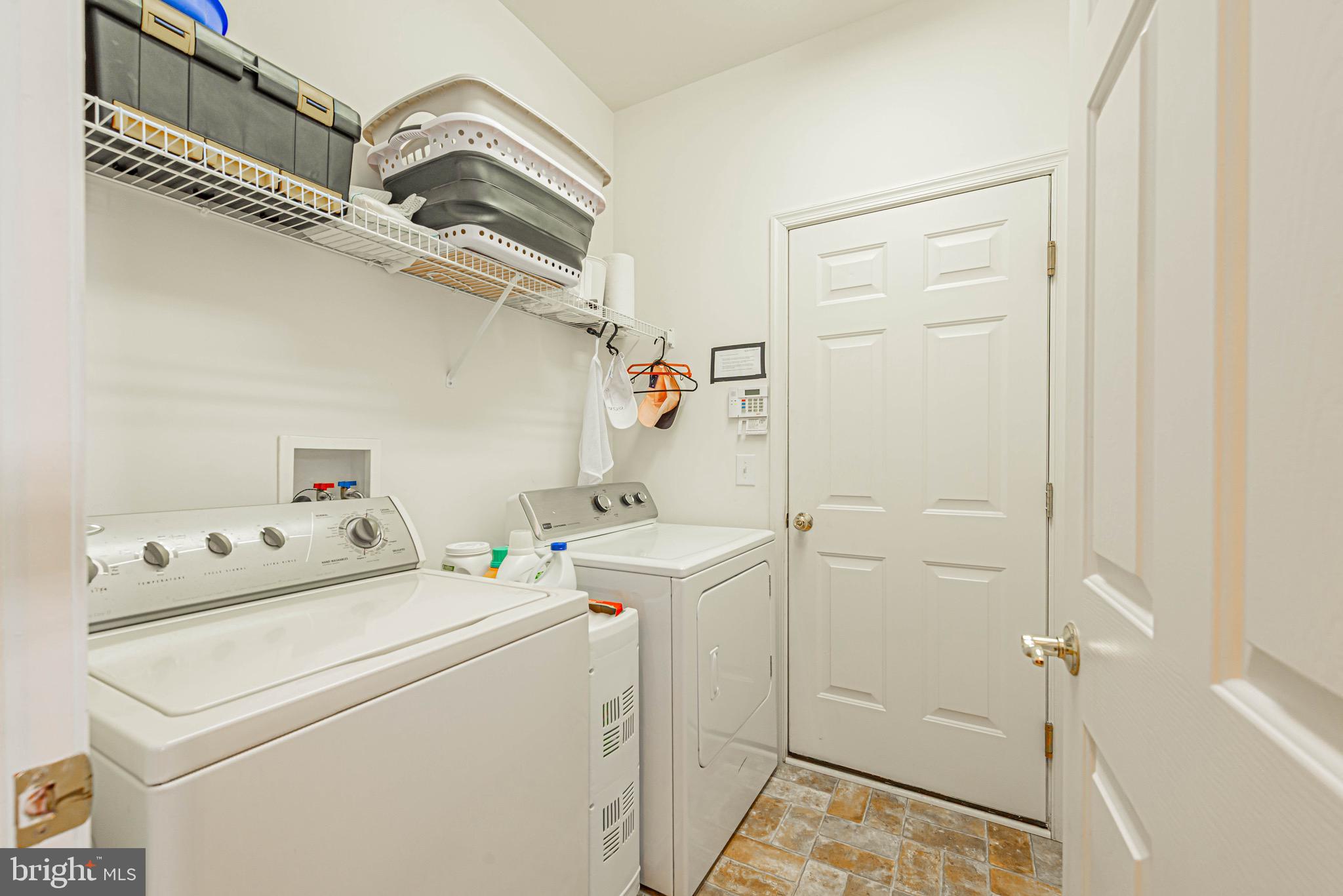 VICTORIA FOREST - Residential