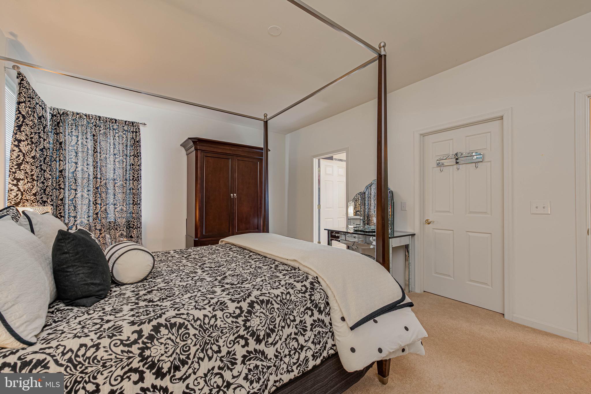 VICTORIA FOREST - Residential