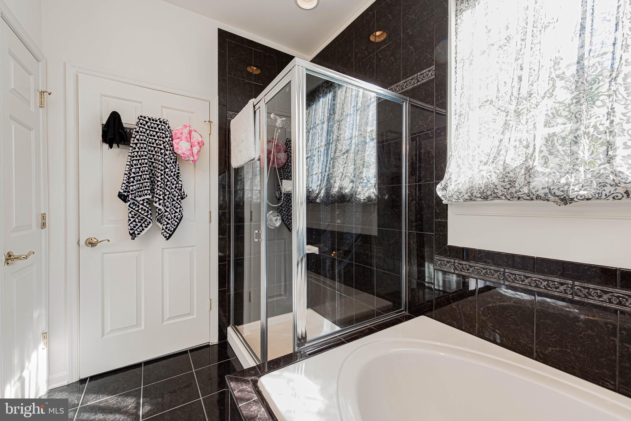 VICTORIA FOREST - Residential