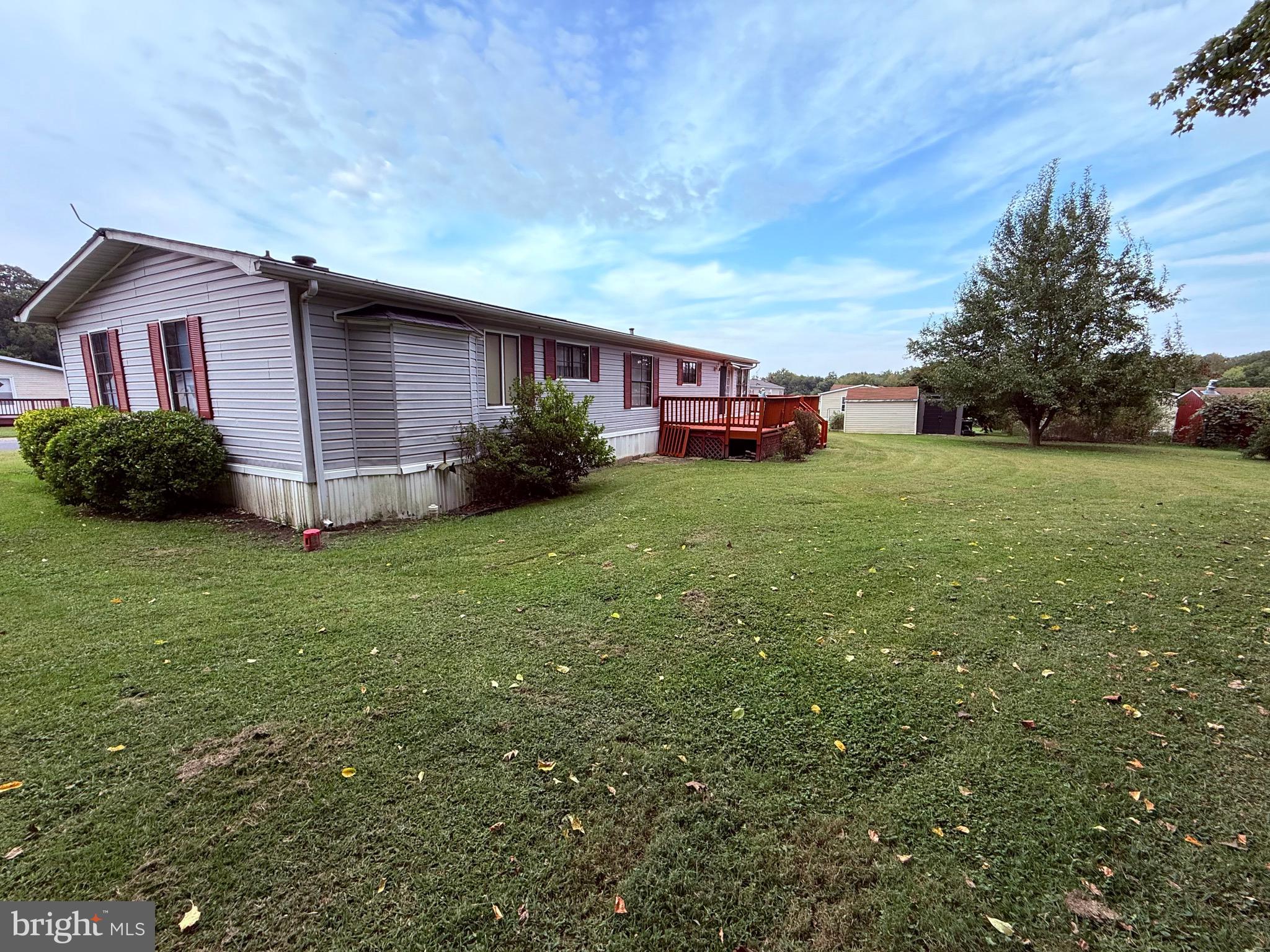 BUSH RIVER MANOR - Residential