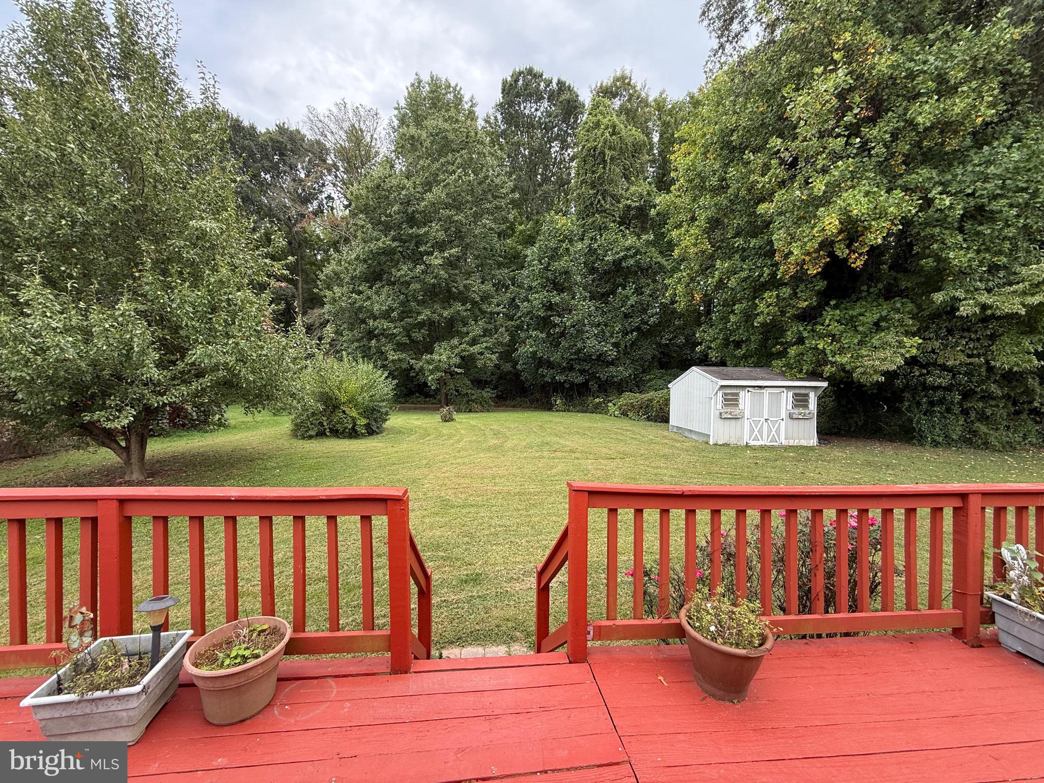 BUSH RIVER MANOR - Residential