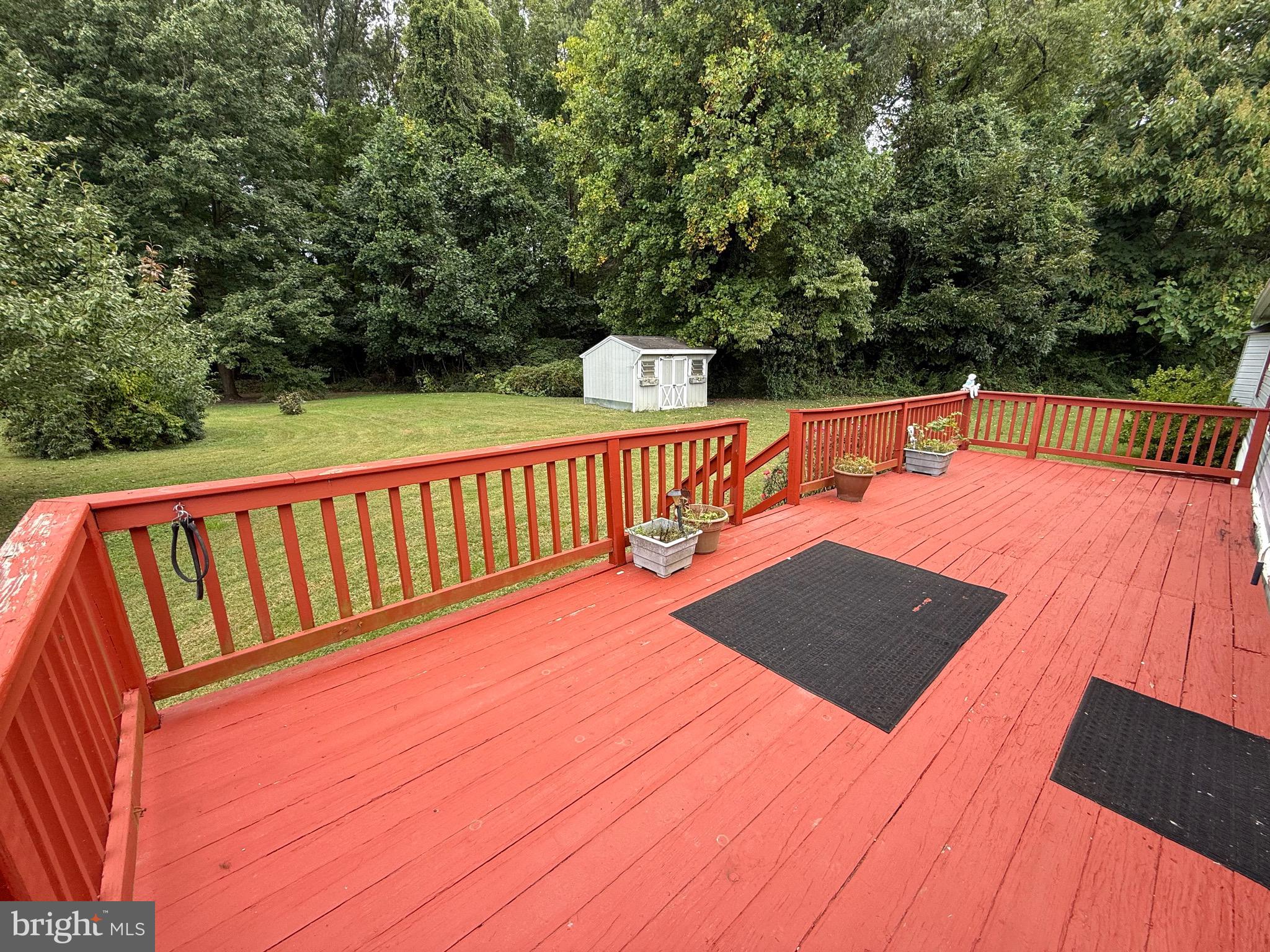 BUSH RIVER MANOR - Residential