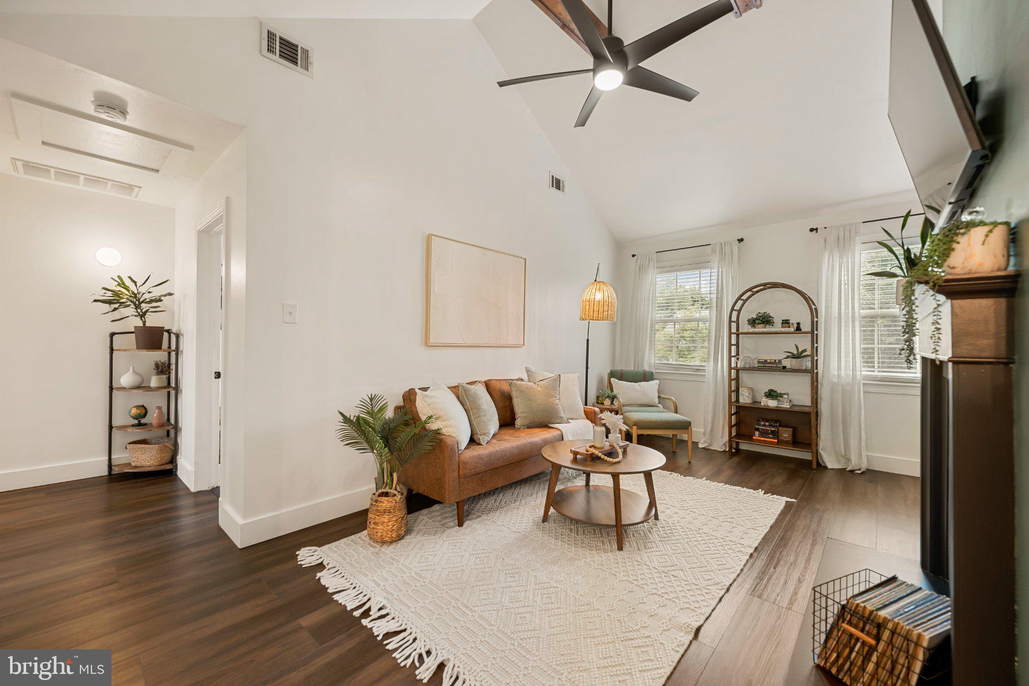 2705 ARLINGTON BOULEVARD 202