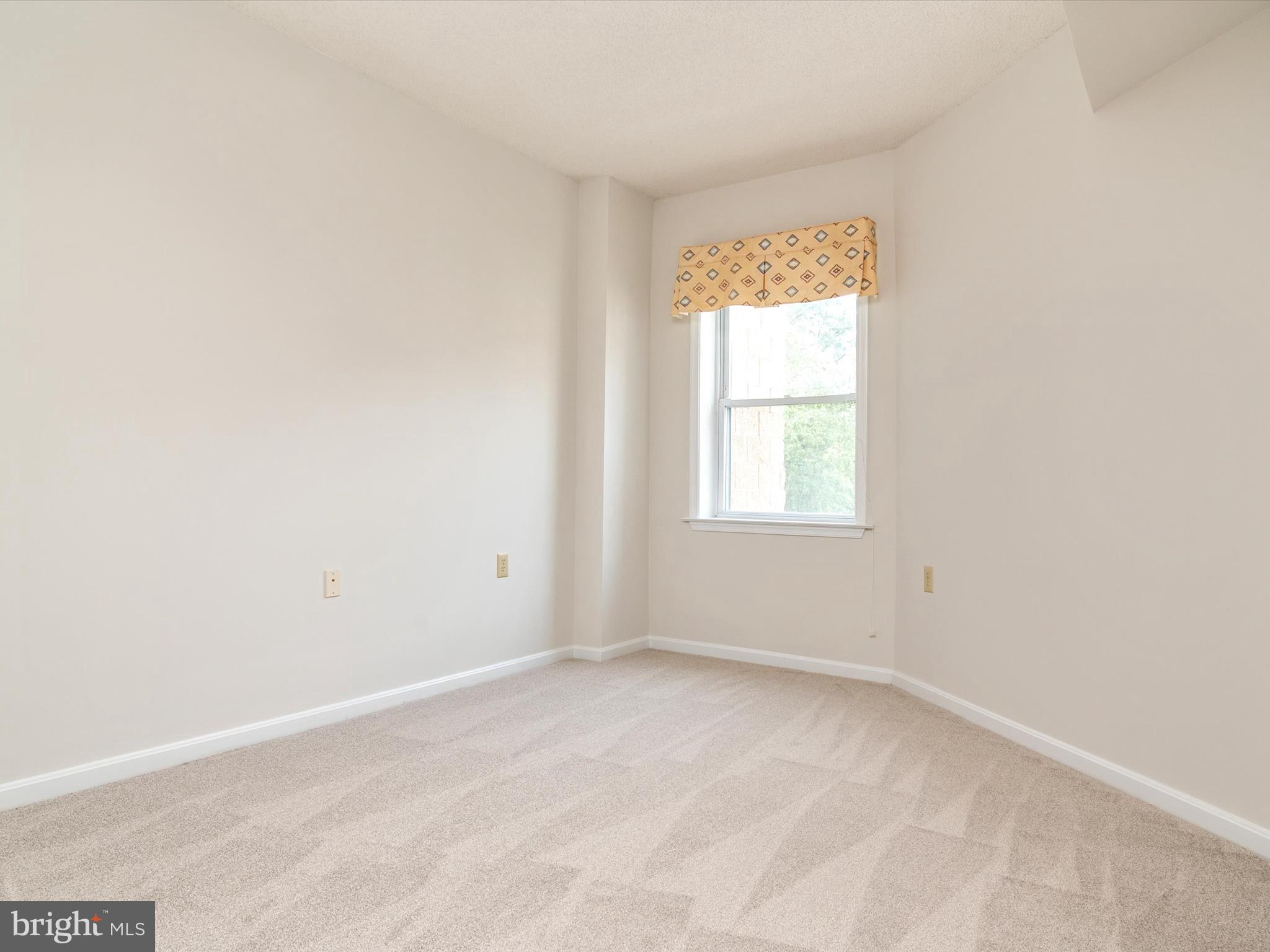 BAYWOODS OF ANNAPOLIS - Residential