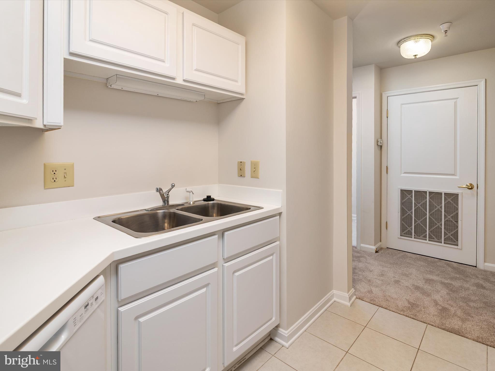 BAYWOODS OF ANNAPOLIS - Residential