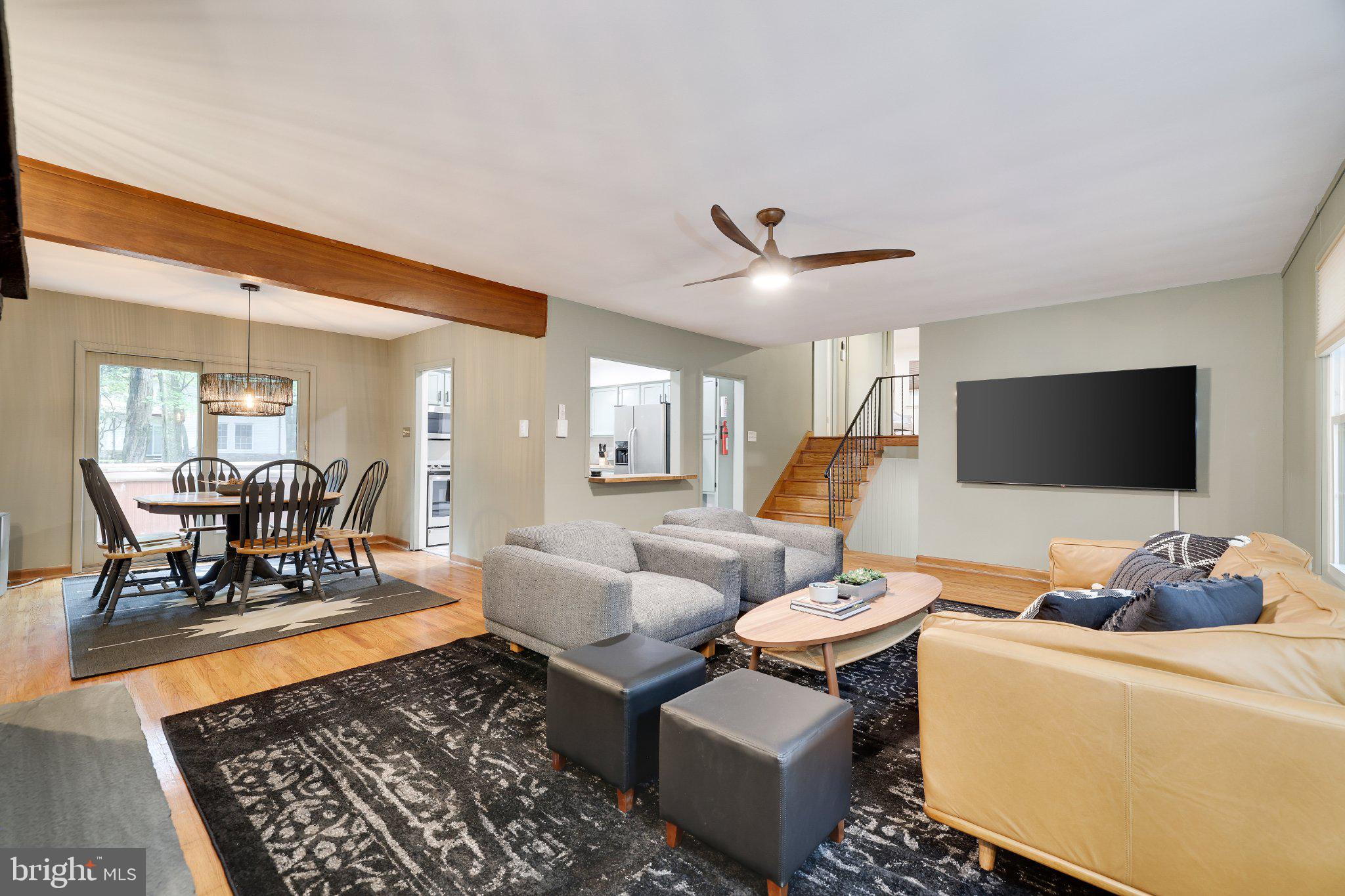 SPLIT ROCK - Residential