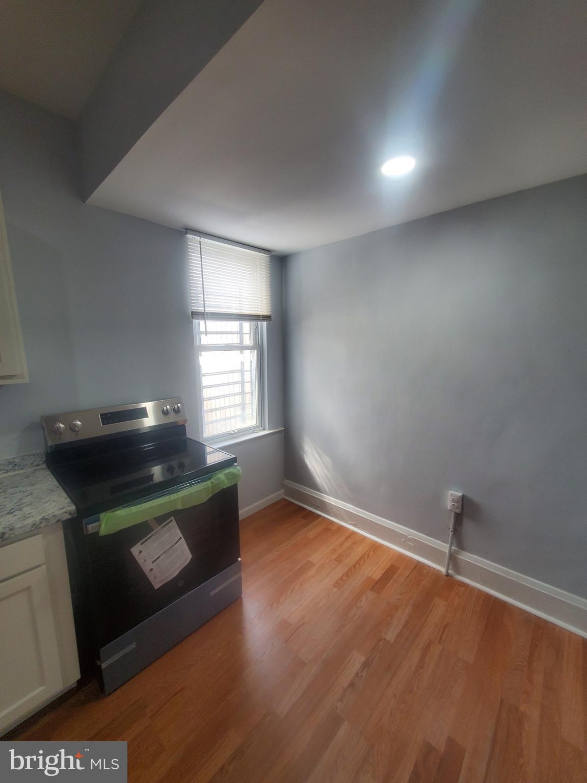 PARKSIDE - Residential Lease