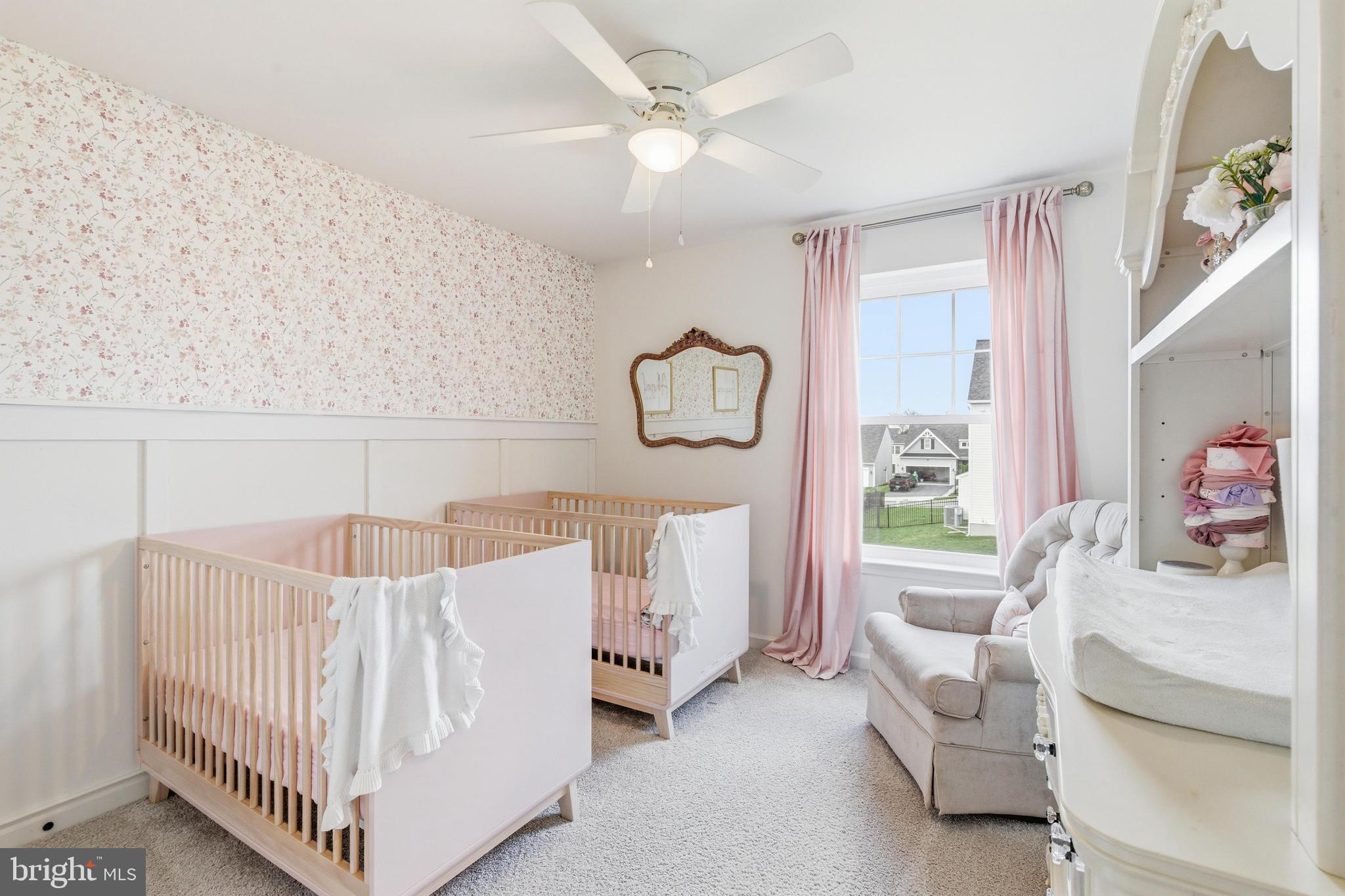 PINE VIEW ESTATES - Residential