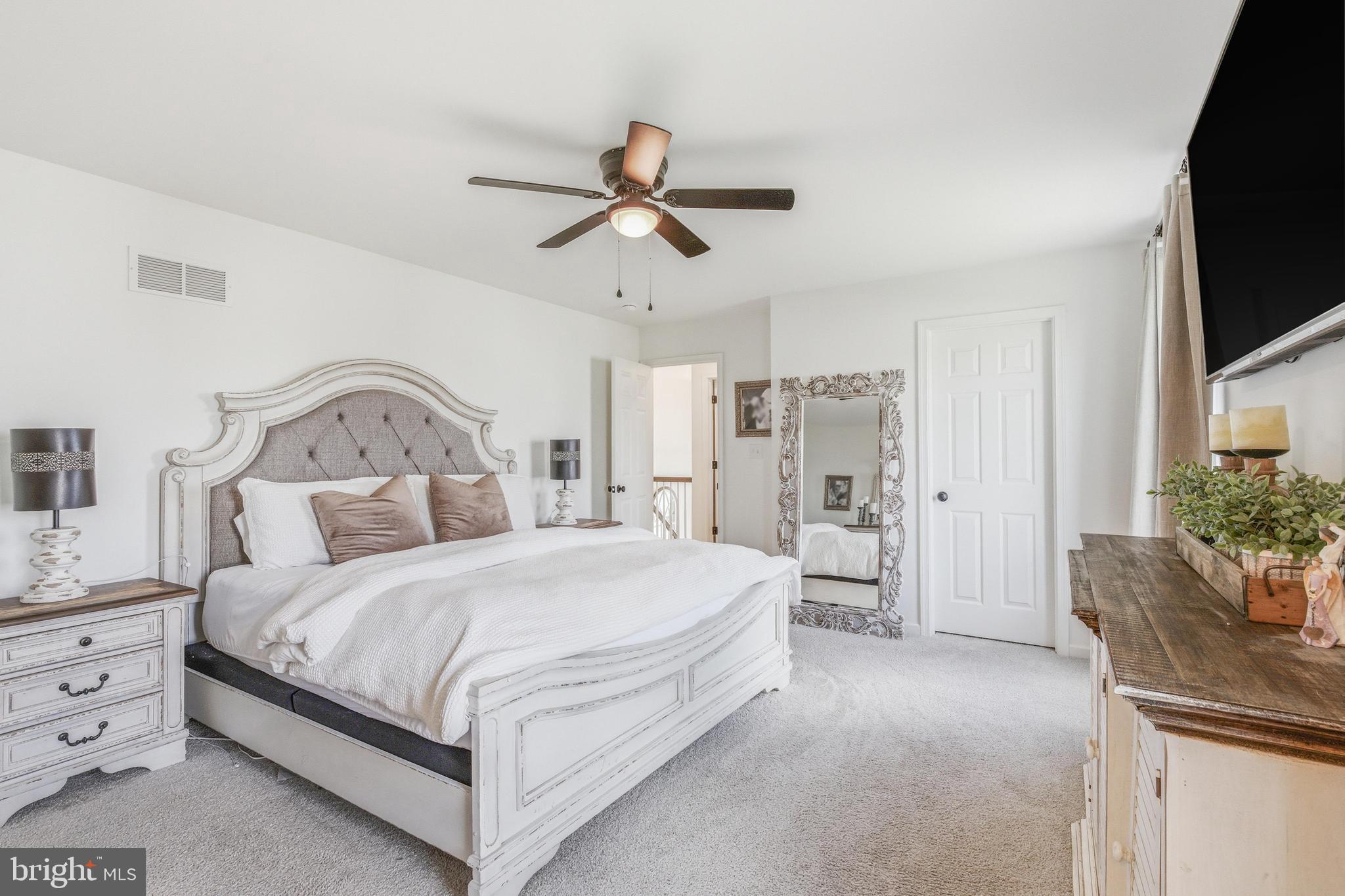 PINE VIEW ESTATES - Residential