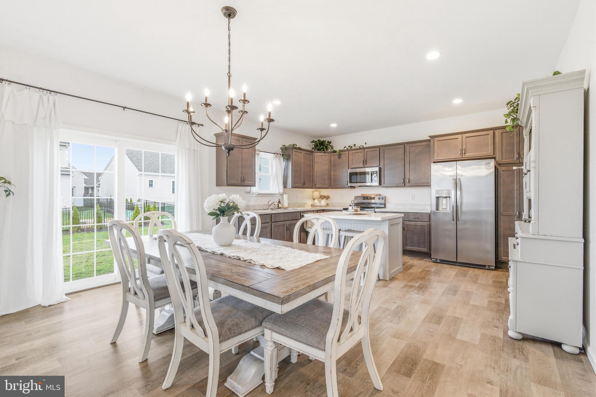 PINE VIEW ESTATES - Residential