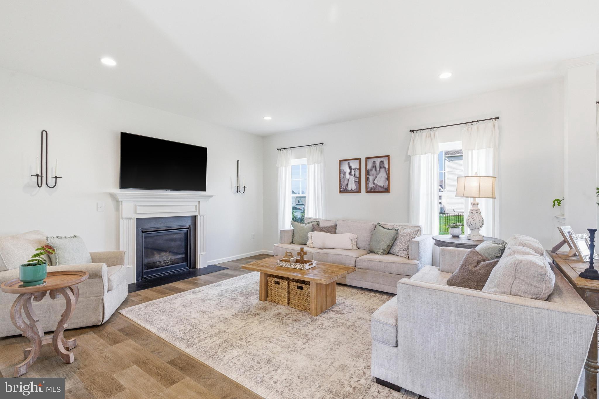 PINE VIEW ESTATES - Residential