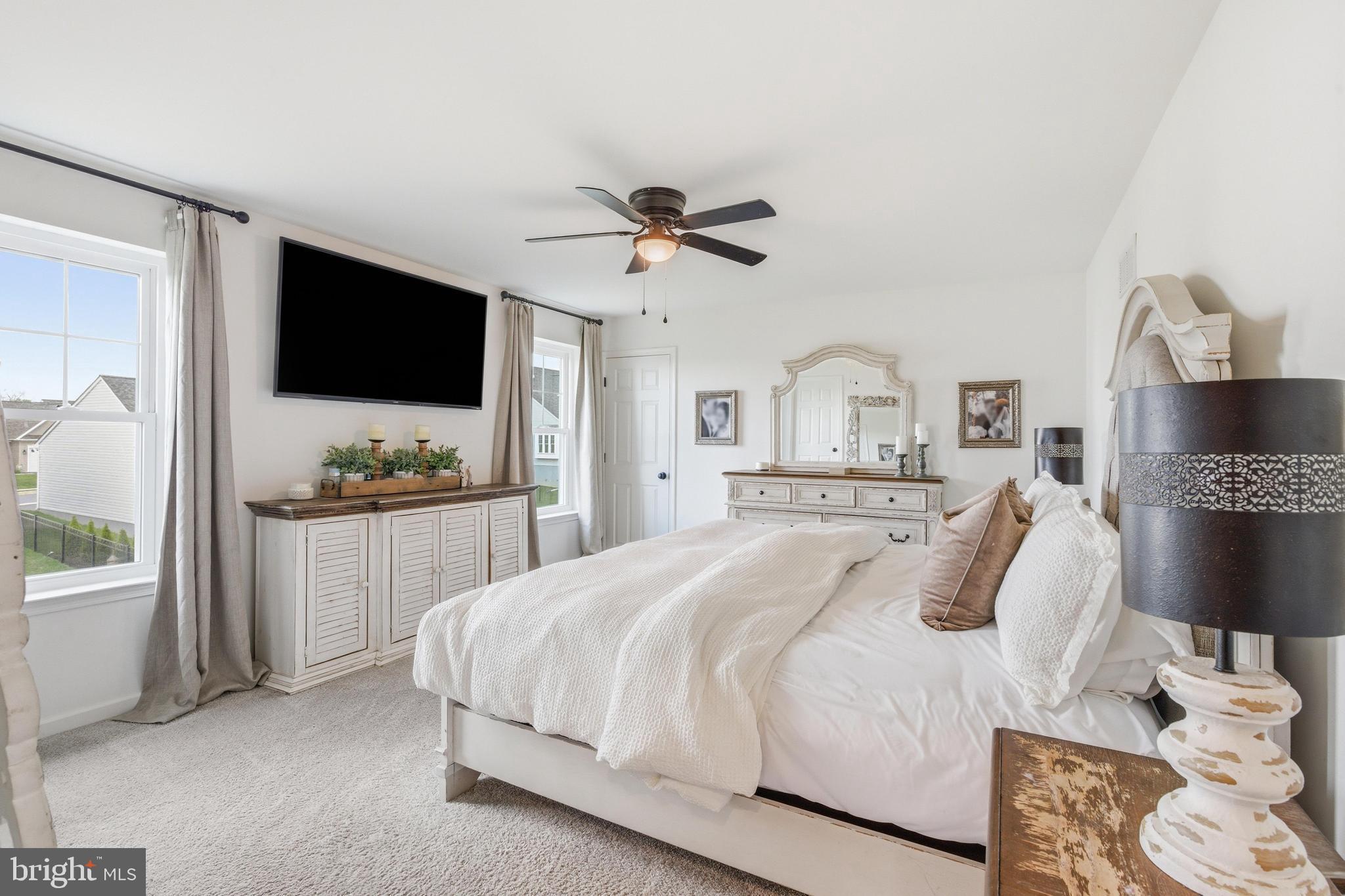 PINE VIEW ESTATES - Residential