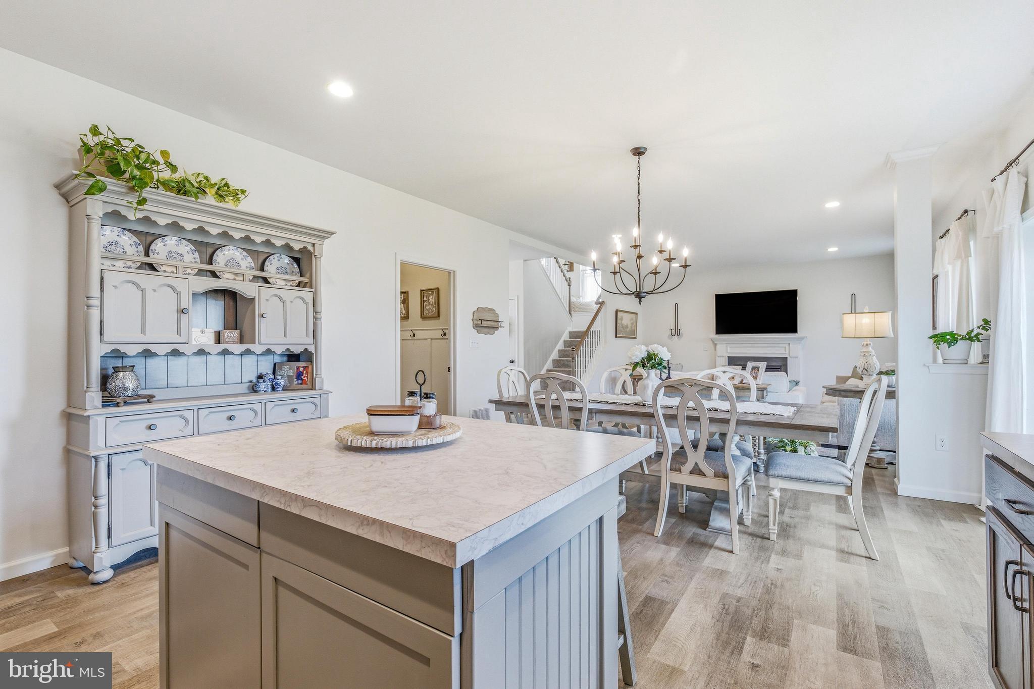 PINE VIEW ESTATES - Residential