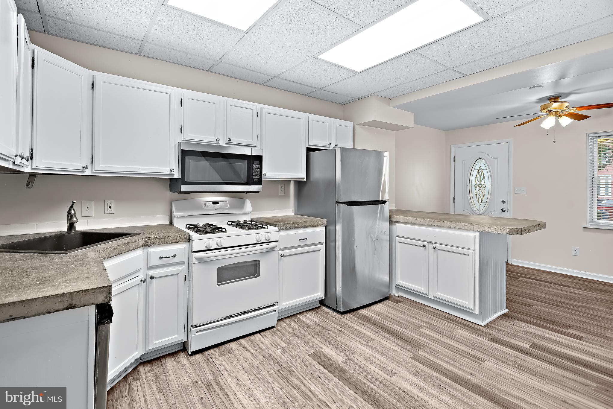 WASHINGTON VILLAGE - Residential