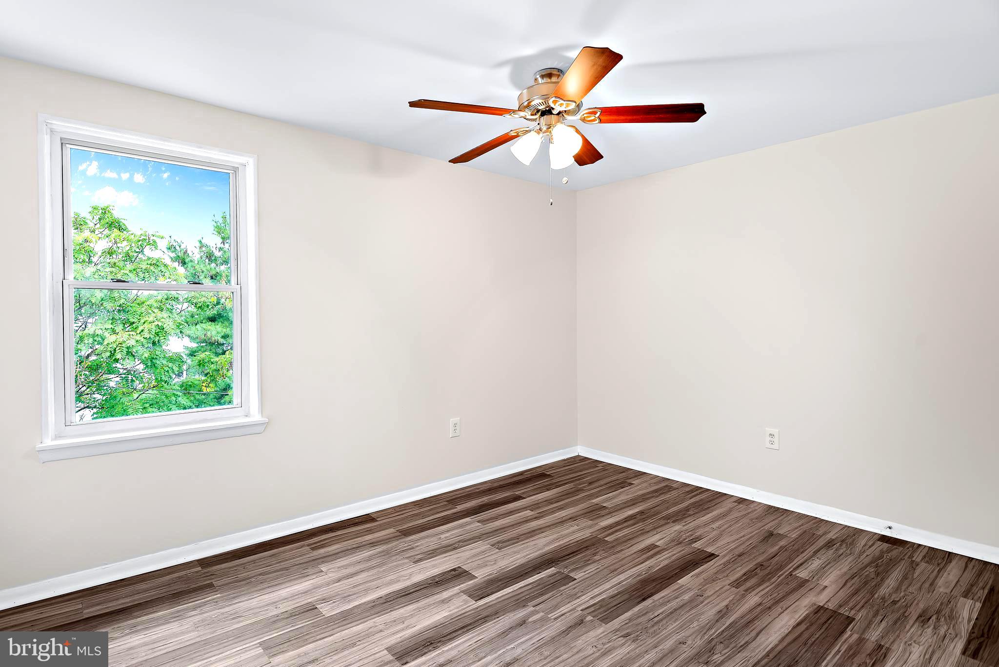 WASHINGTON VILLAGE - Residential