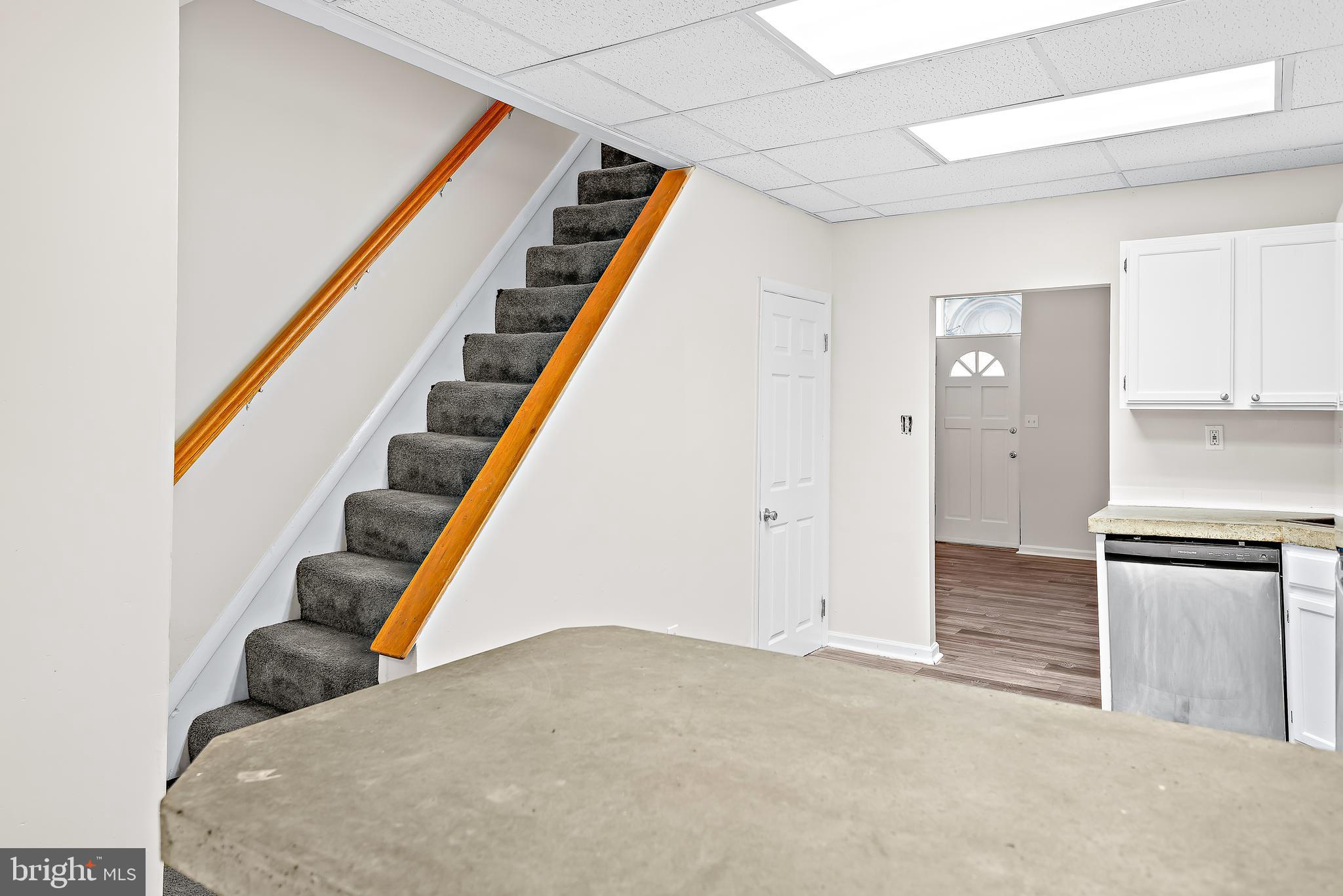 WASHINGTON VILLAGE - Residential