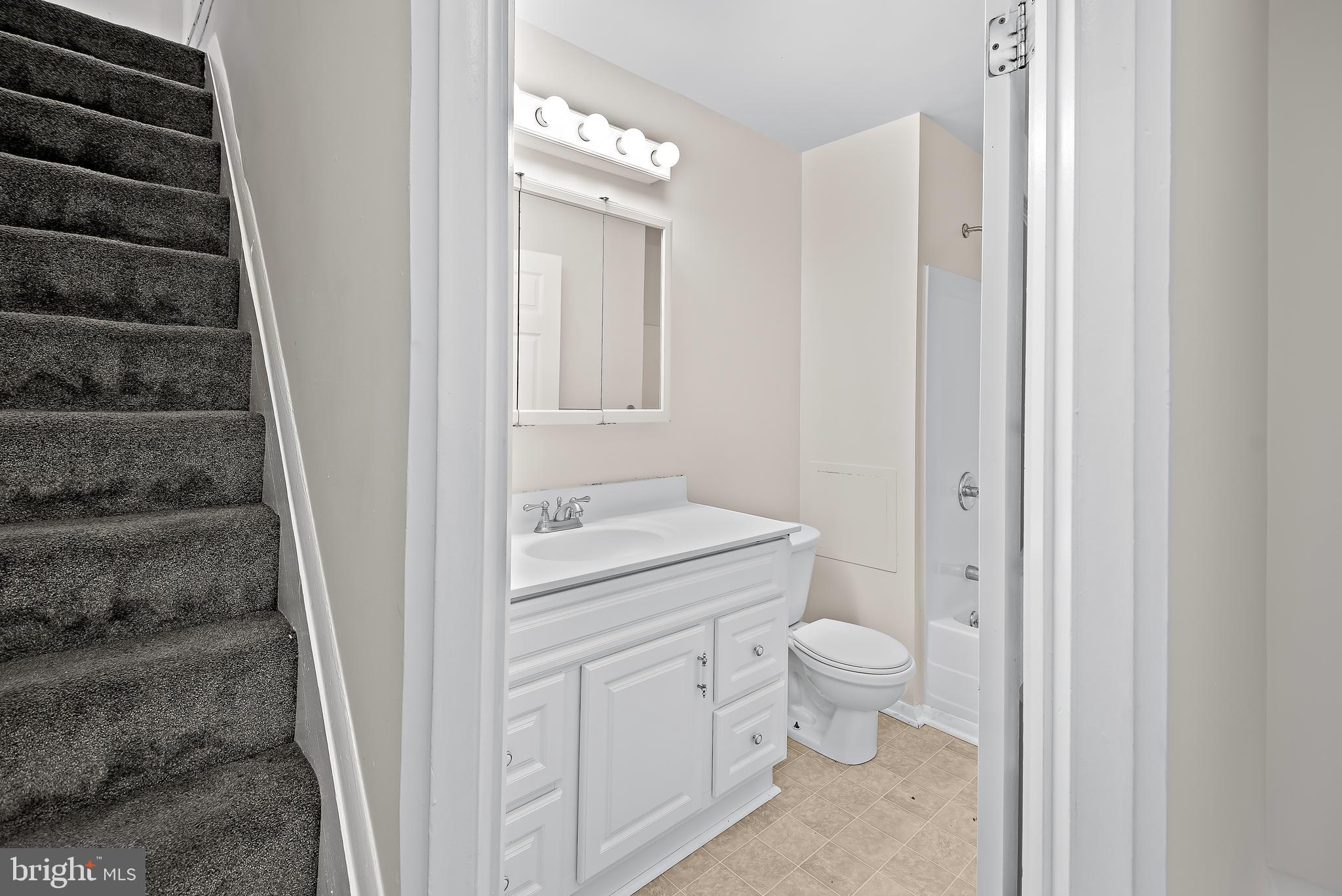 WASHINGTON VILLAGE - Residential