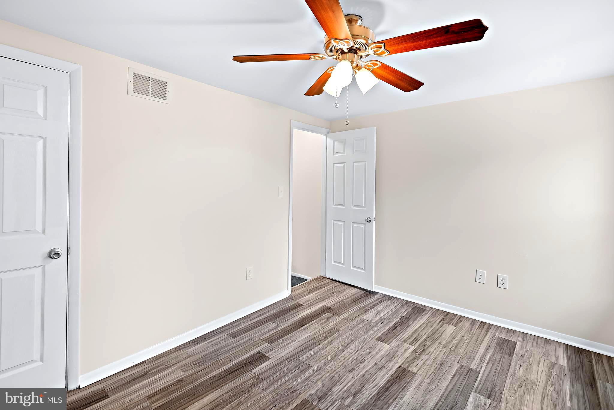 WASHINGTON VILLAGE - Residential