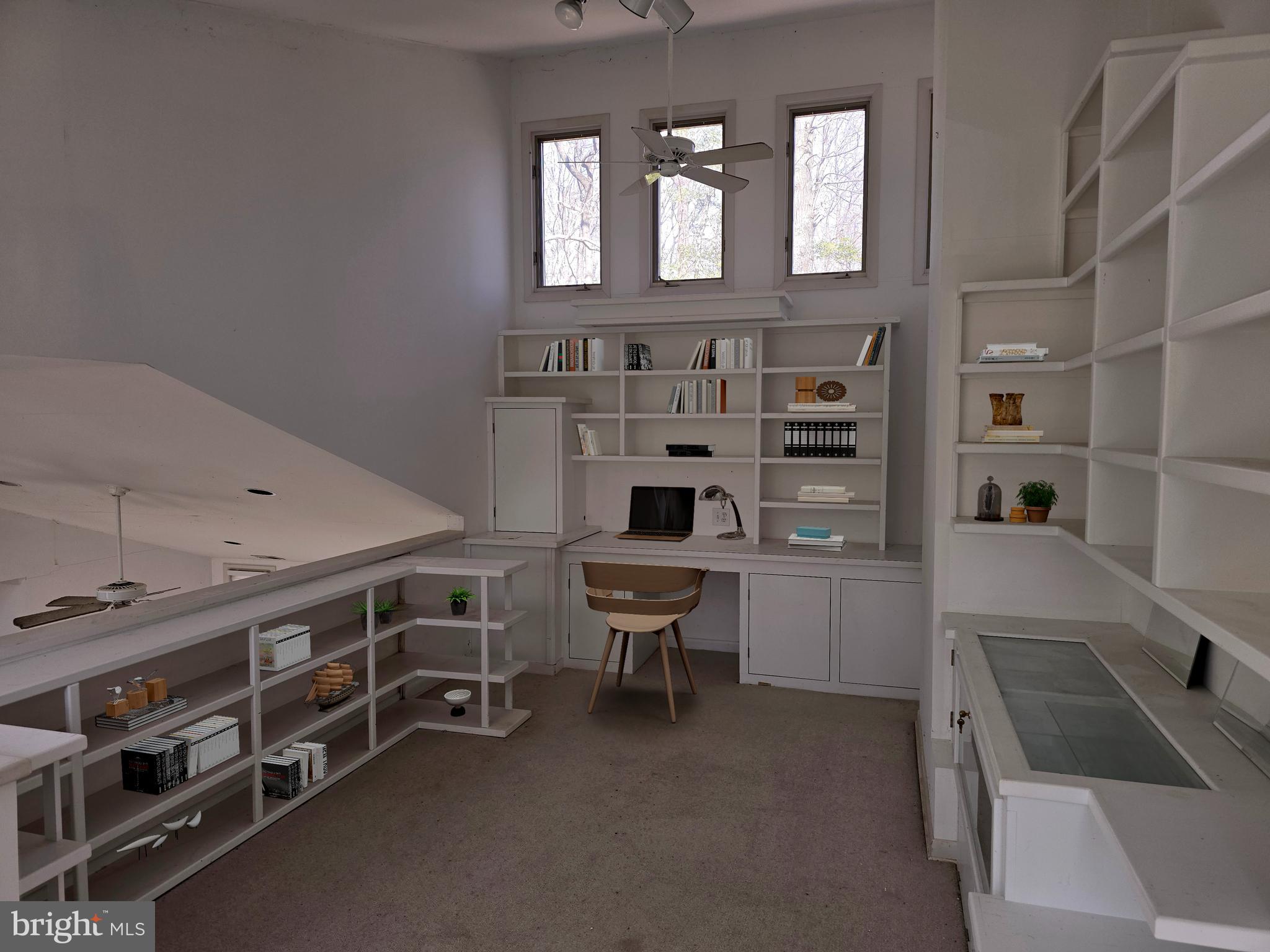 HARBOR OAKS - Residential