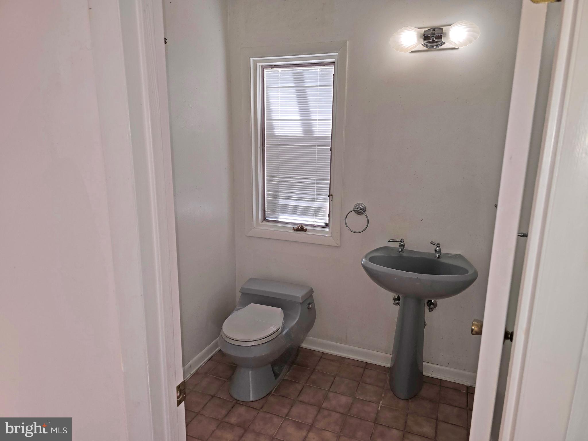 HARBOR OAKS - Residential