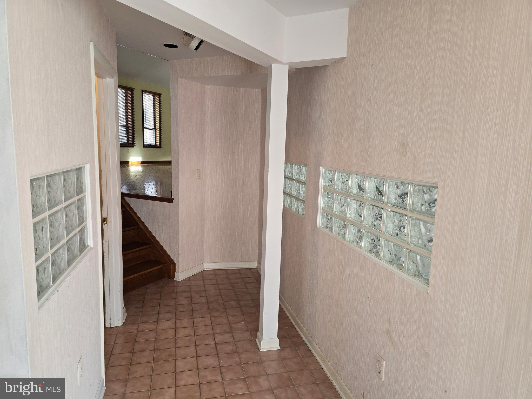 HARBOR OAKS - Residential