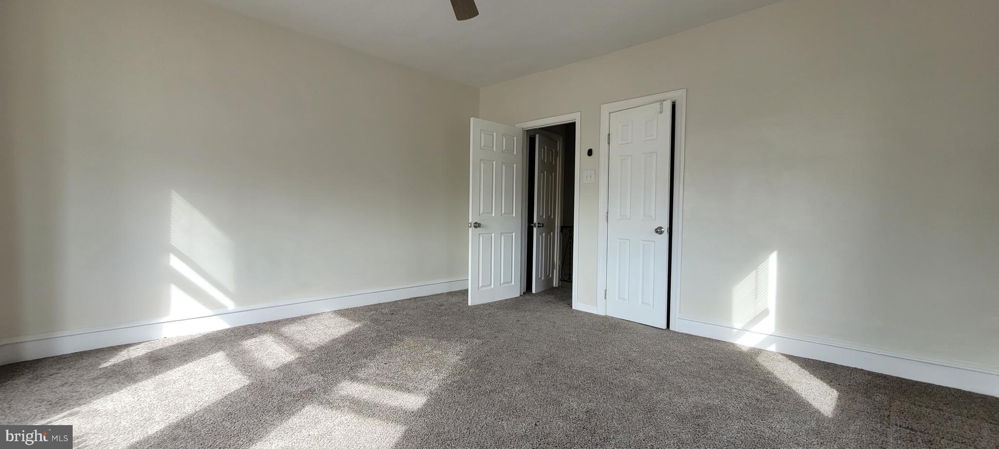 ELMWOOD PARK - Residential