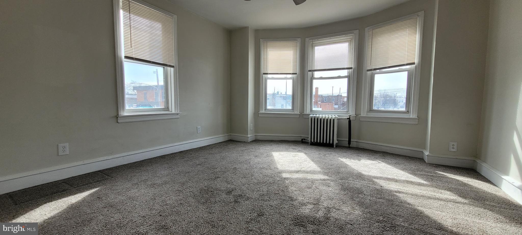 ELMWOOD PARK - Residential