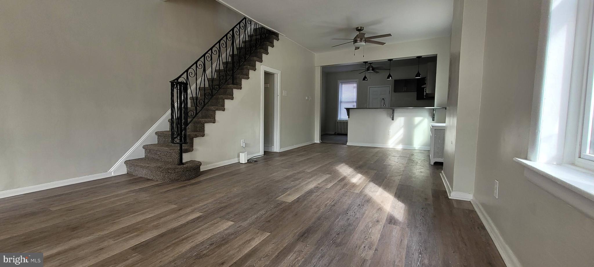 ELMWOOD PARK - Residential