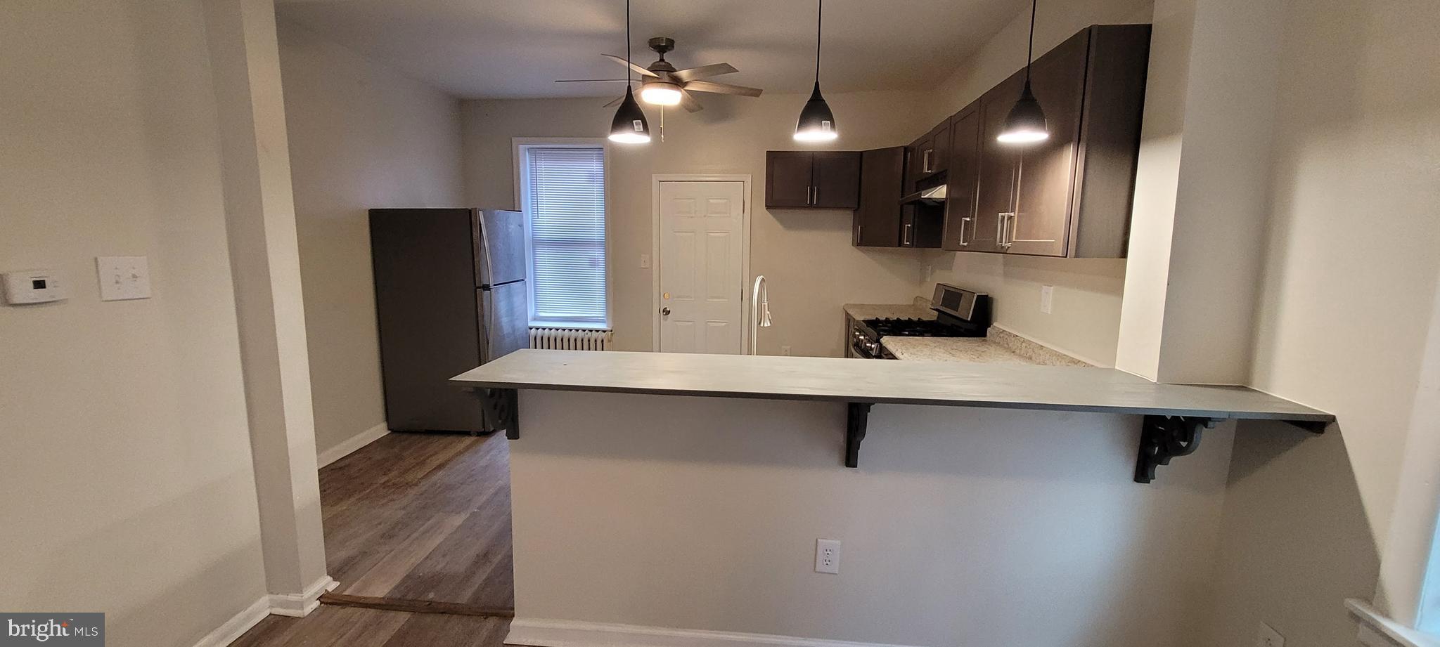 ELMWOOD PARK - Residential