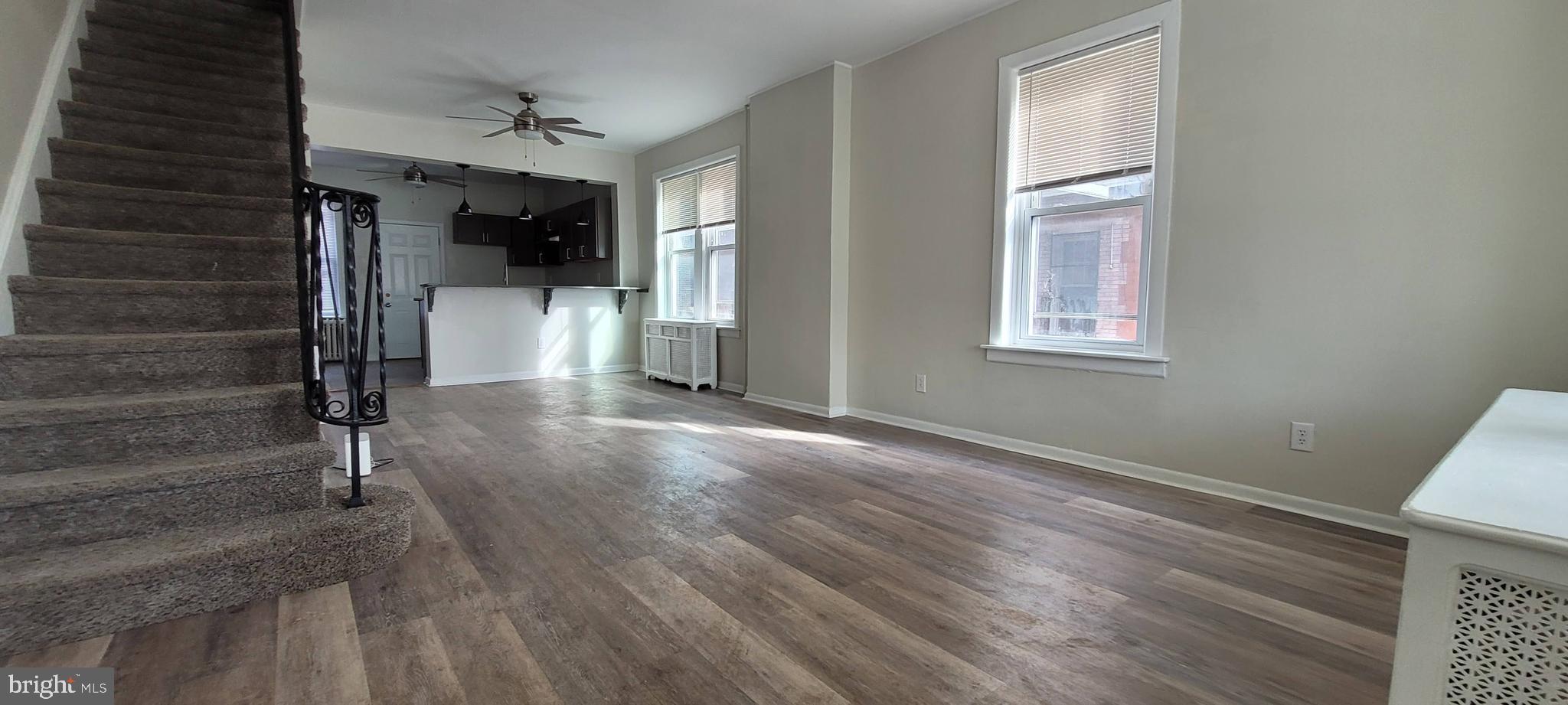 ELMWOOD PARK - Residential
