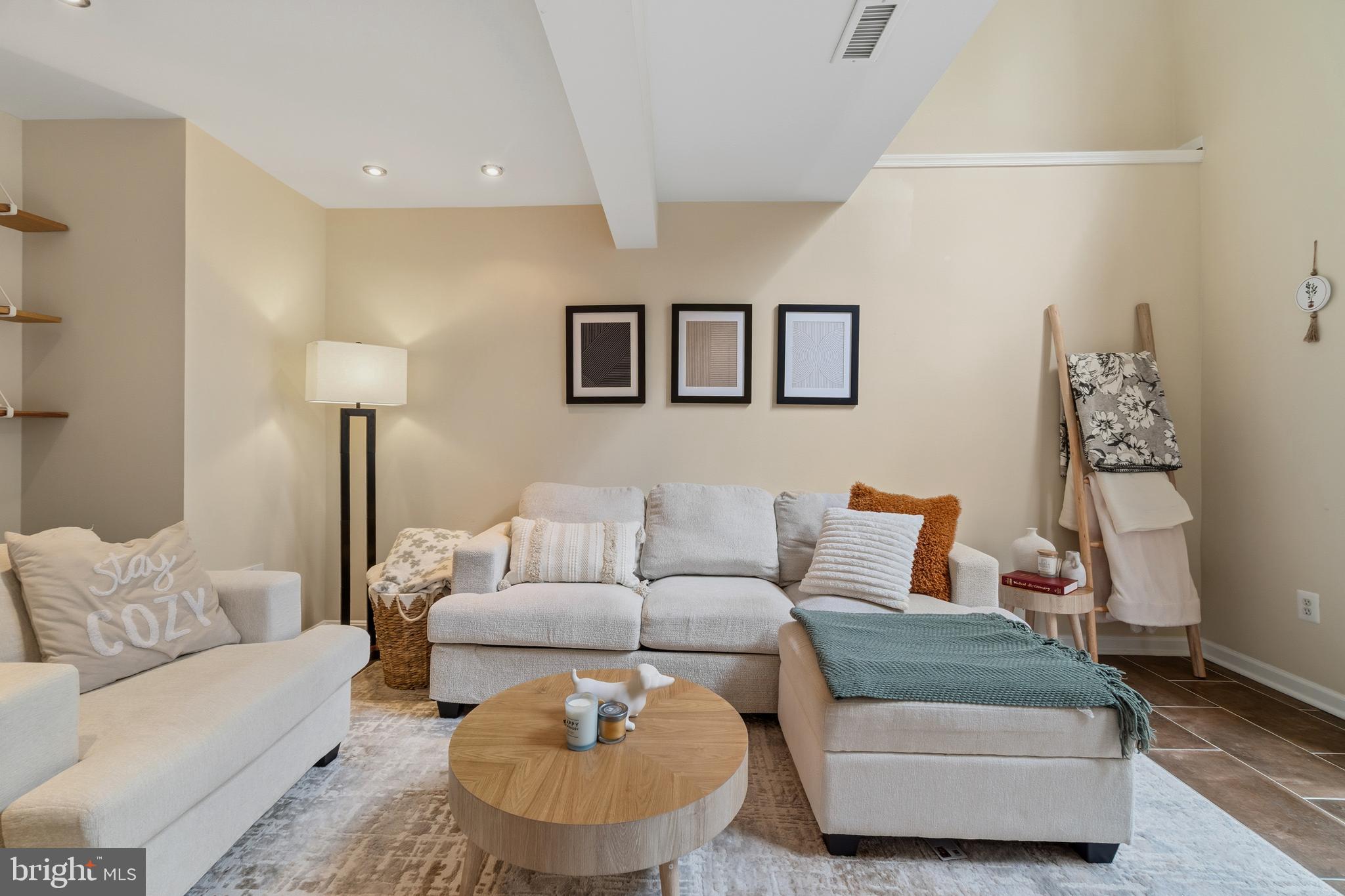 CHESTERFIELD - Residential