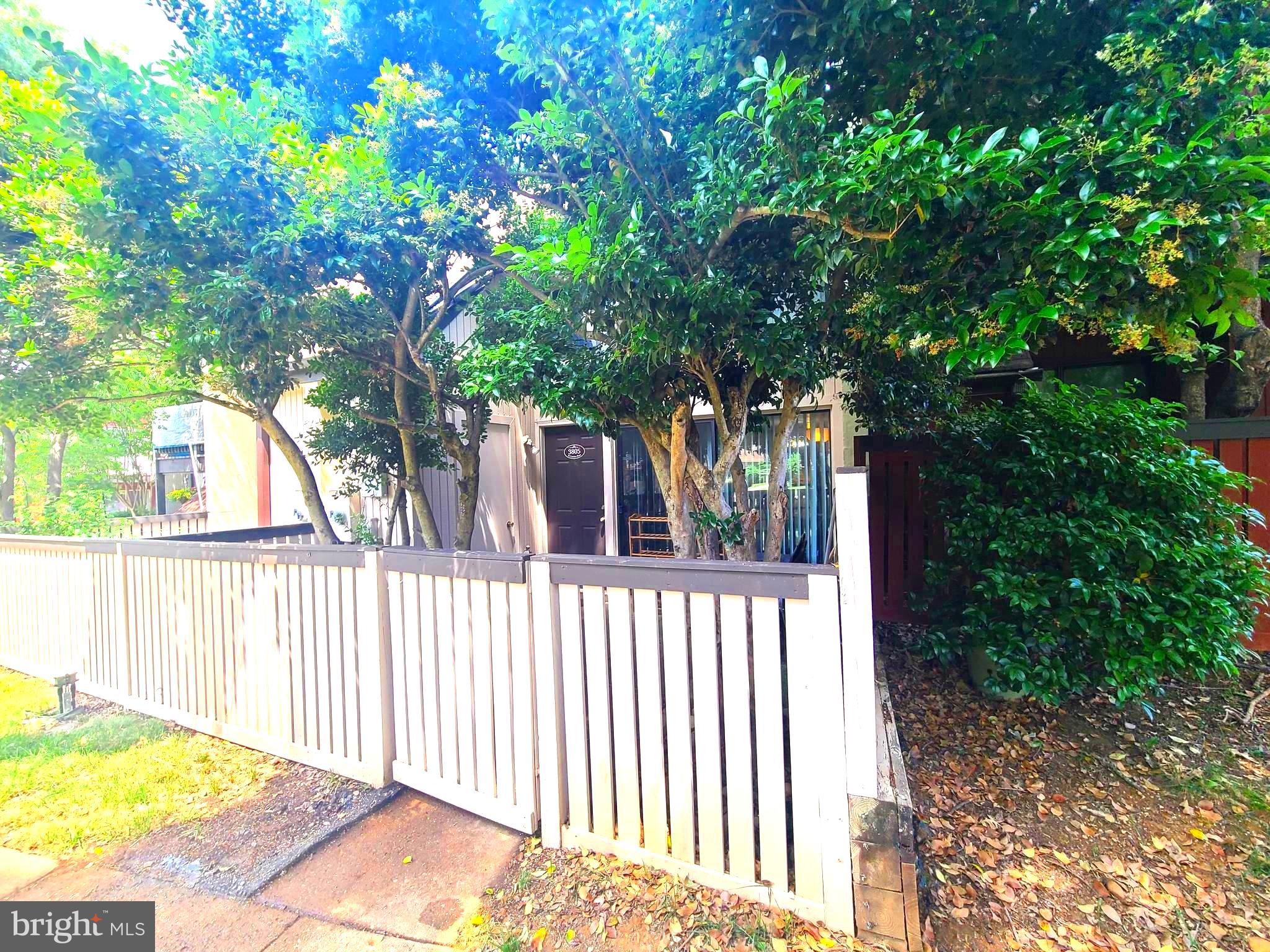 3805 EL CAMINO PLACE 25