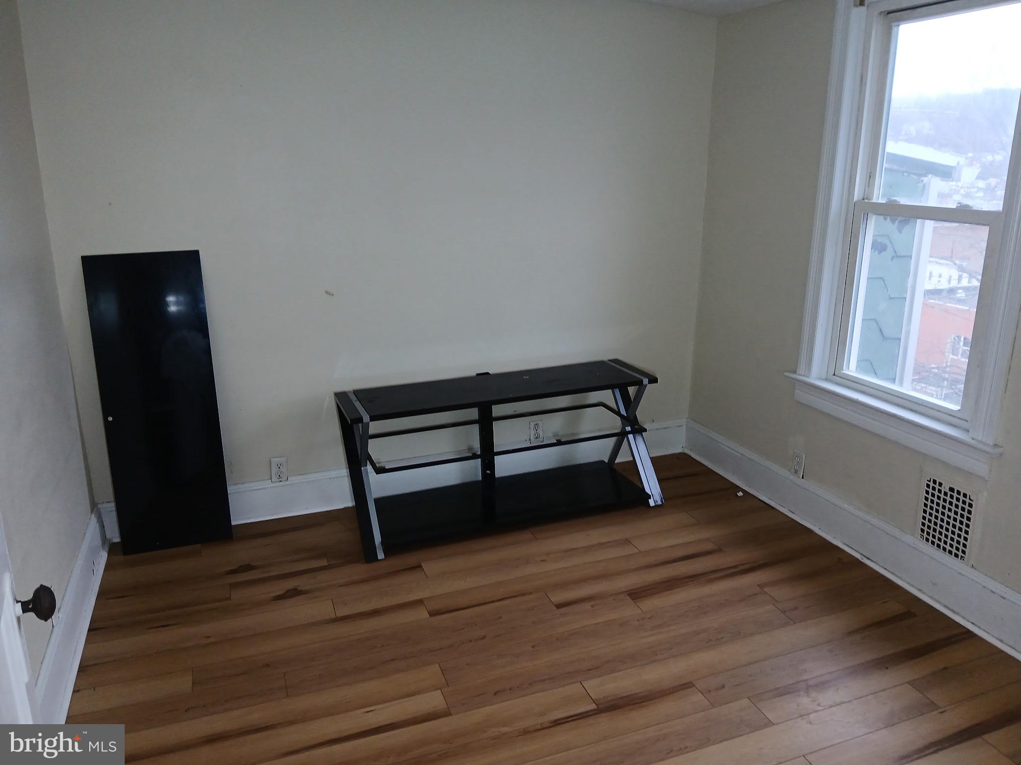 BUNKER HILL - Residential