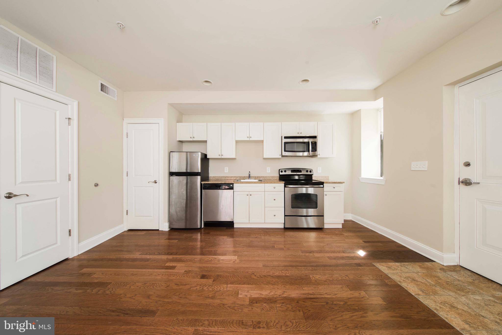 MOUNT VERNON PLACE HISTORIC DISTRICT - Residential Lease