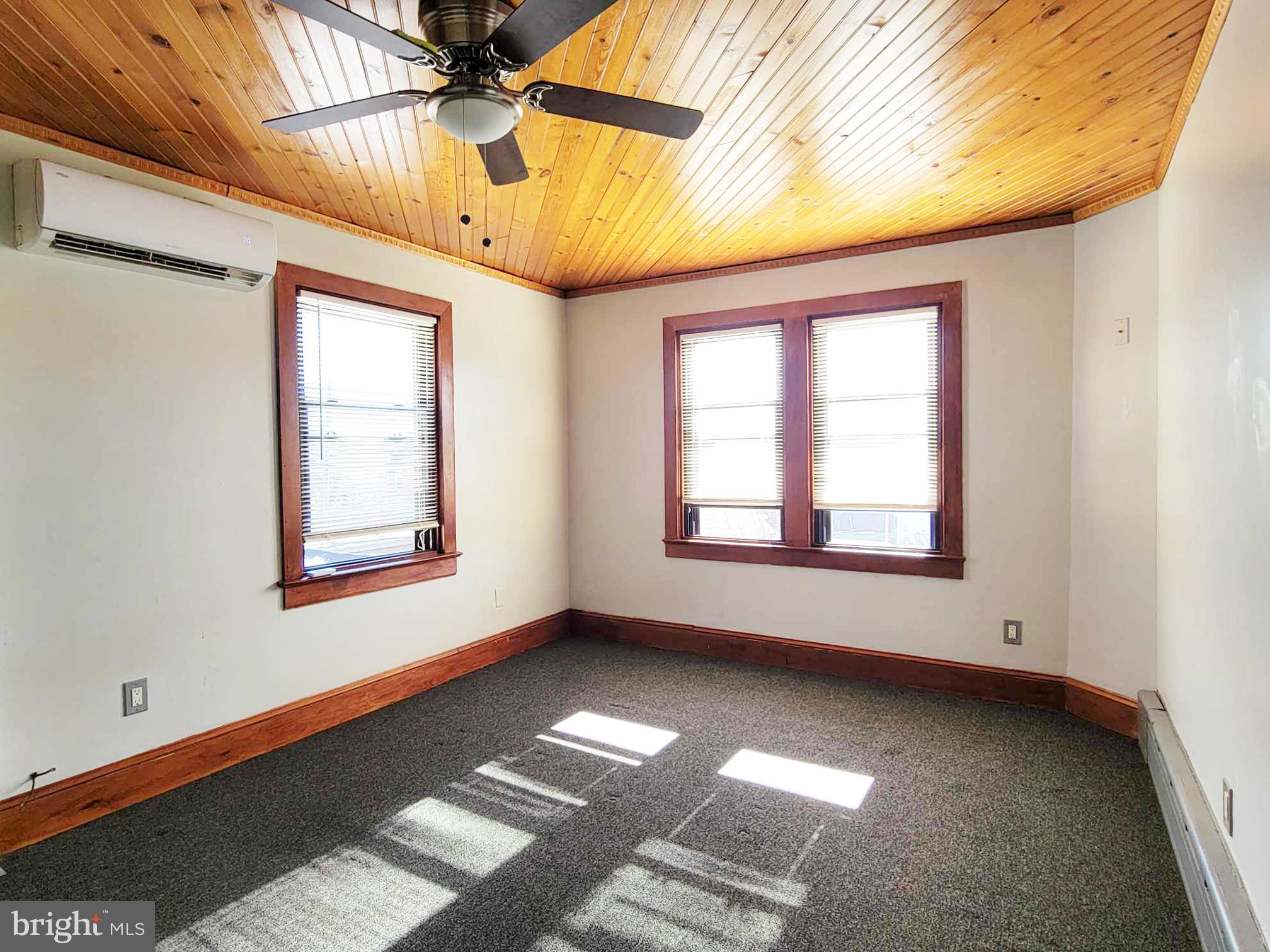 RIDLEY PARK - Residential Lease