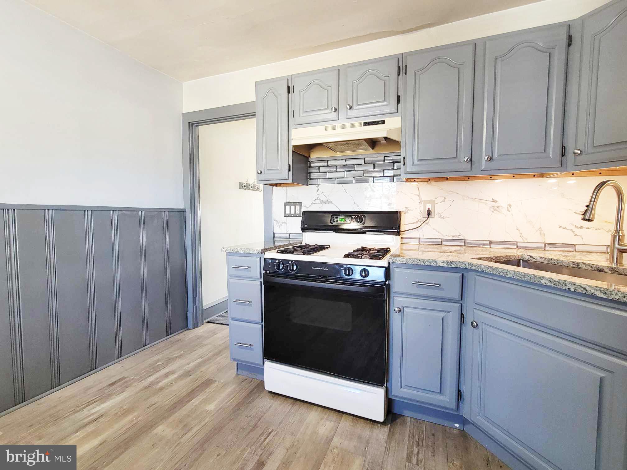 RIDLEY PARK - Residential Lease