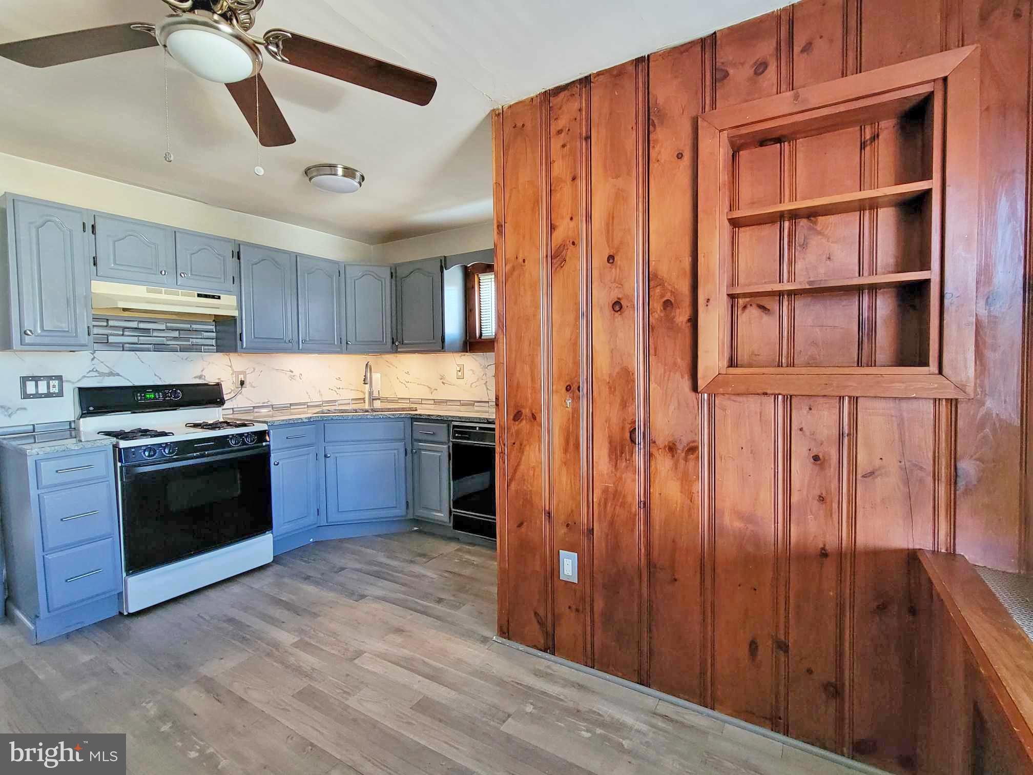 RIDLEY PARK - Residential Lease