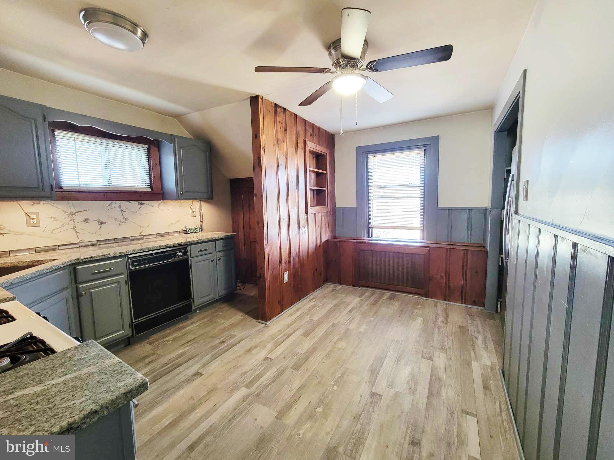 RIDLEY PARK - Residential Lease