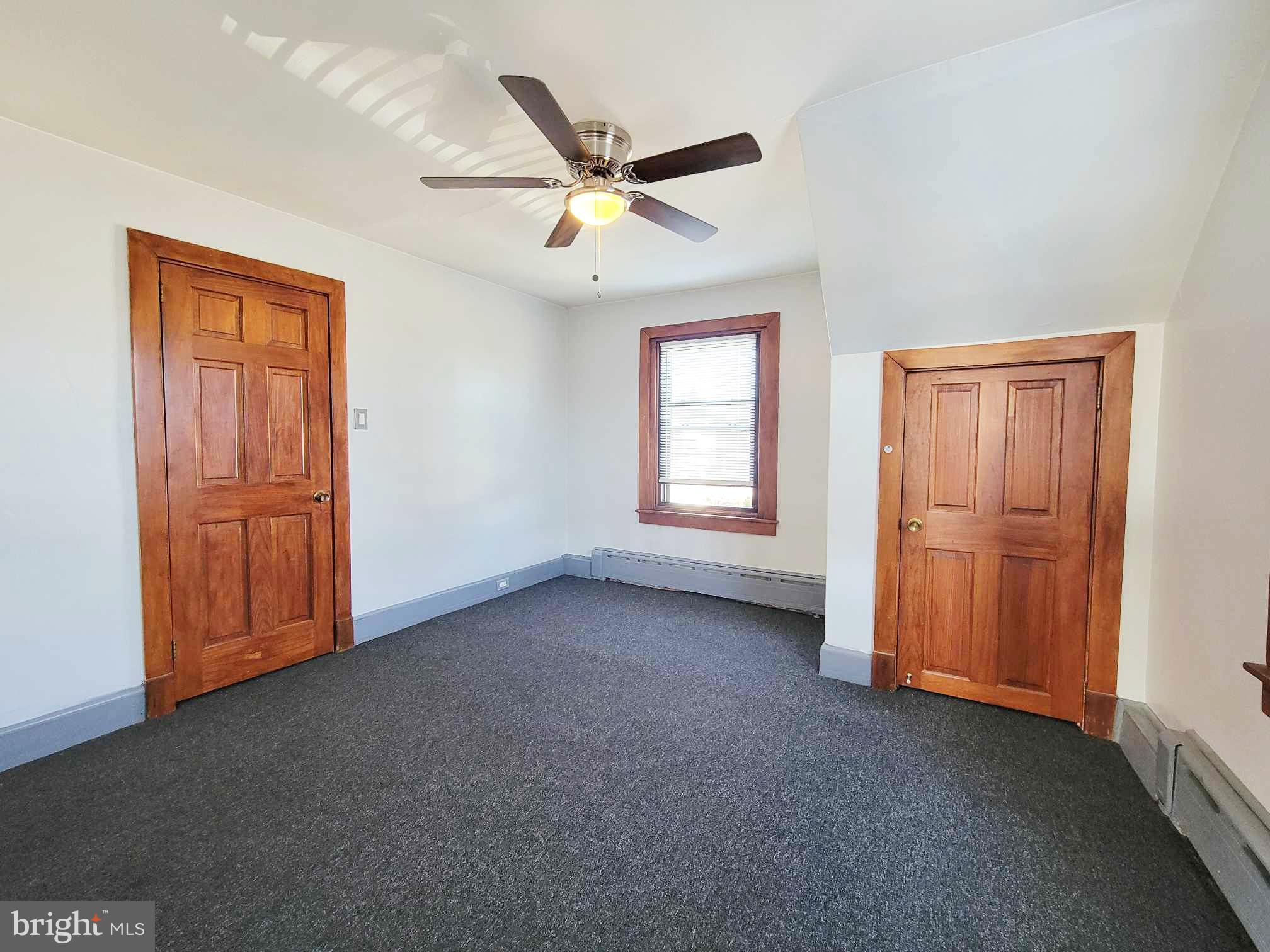 RIDLEY PARK - Residential Lease