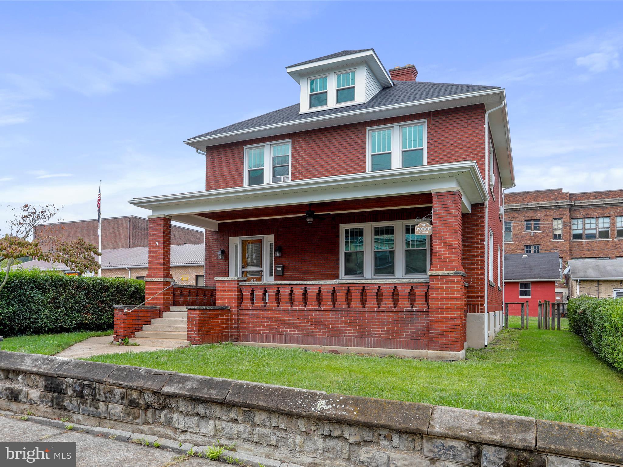 DOWN TOWN - Residential