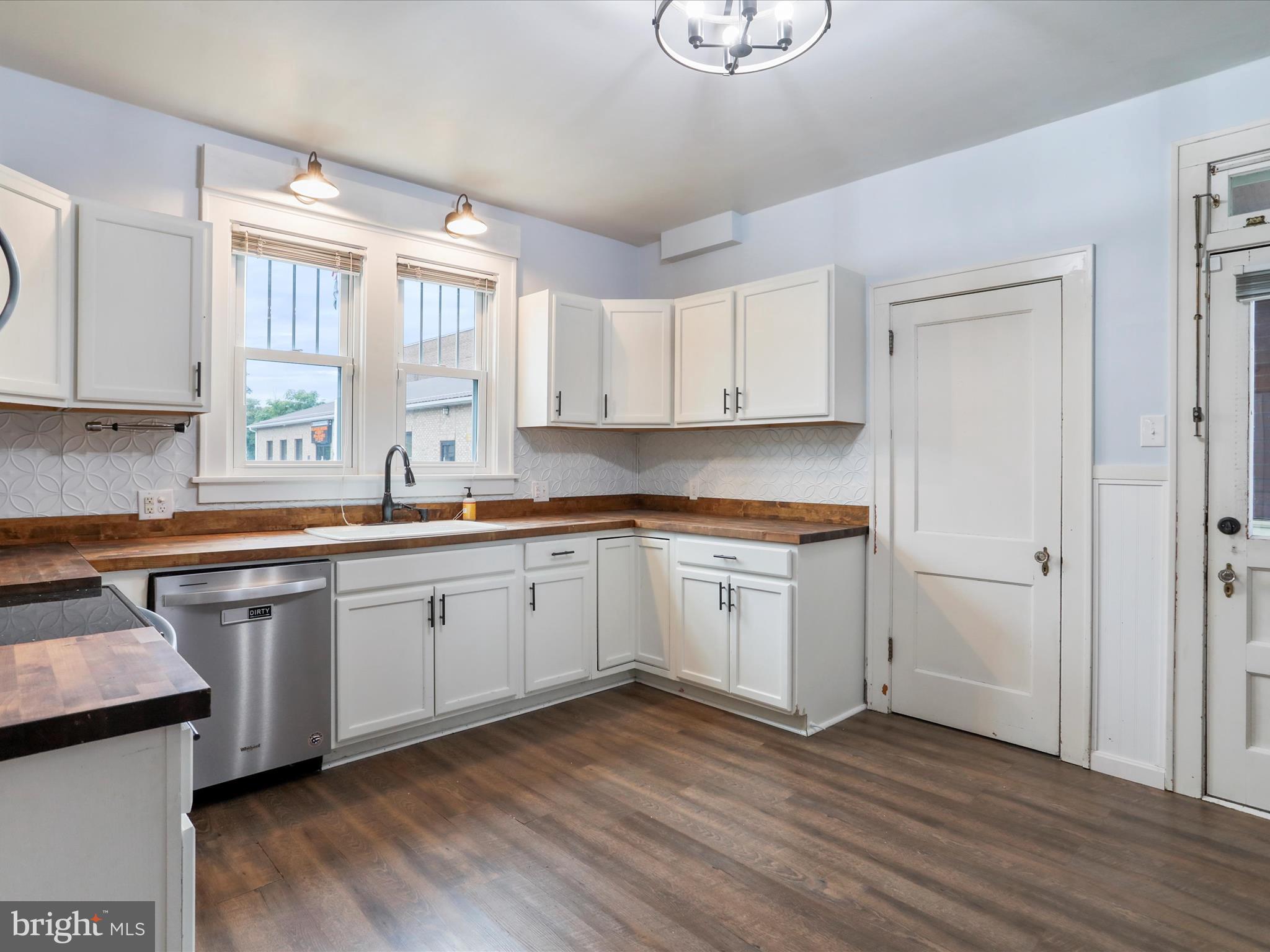 DOWN TOWN - Residential