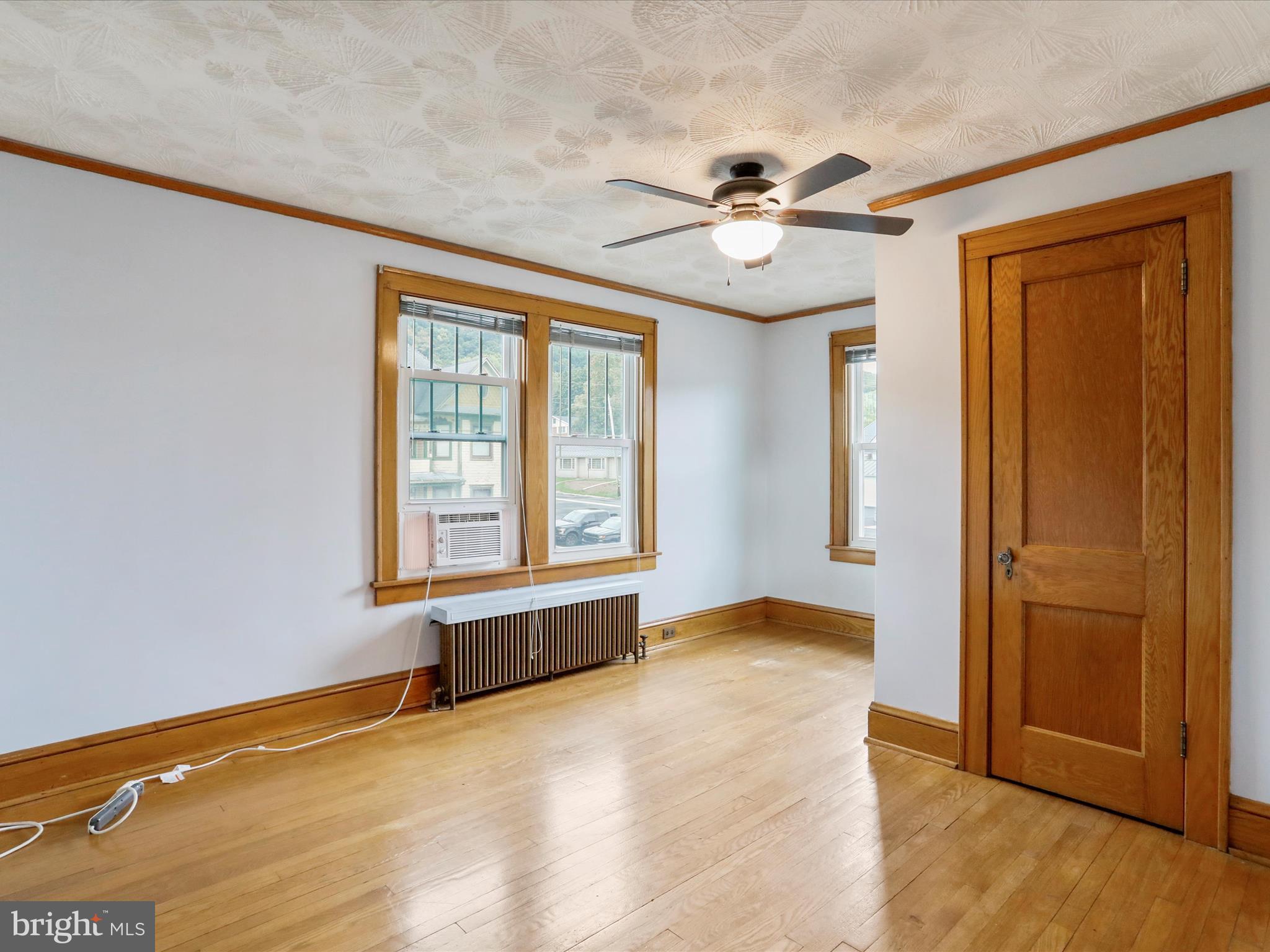 DOWN TOWN - Residential