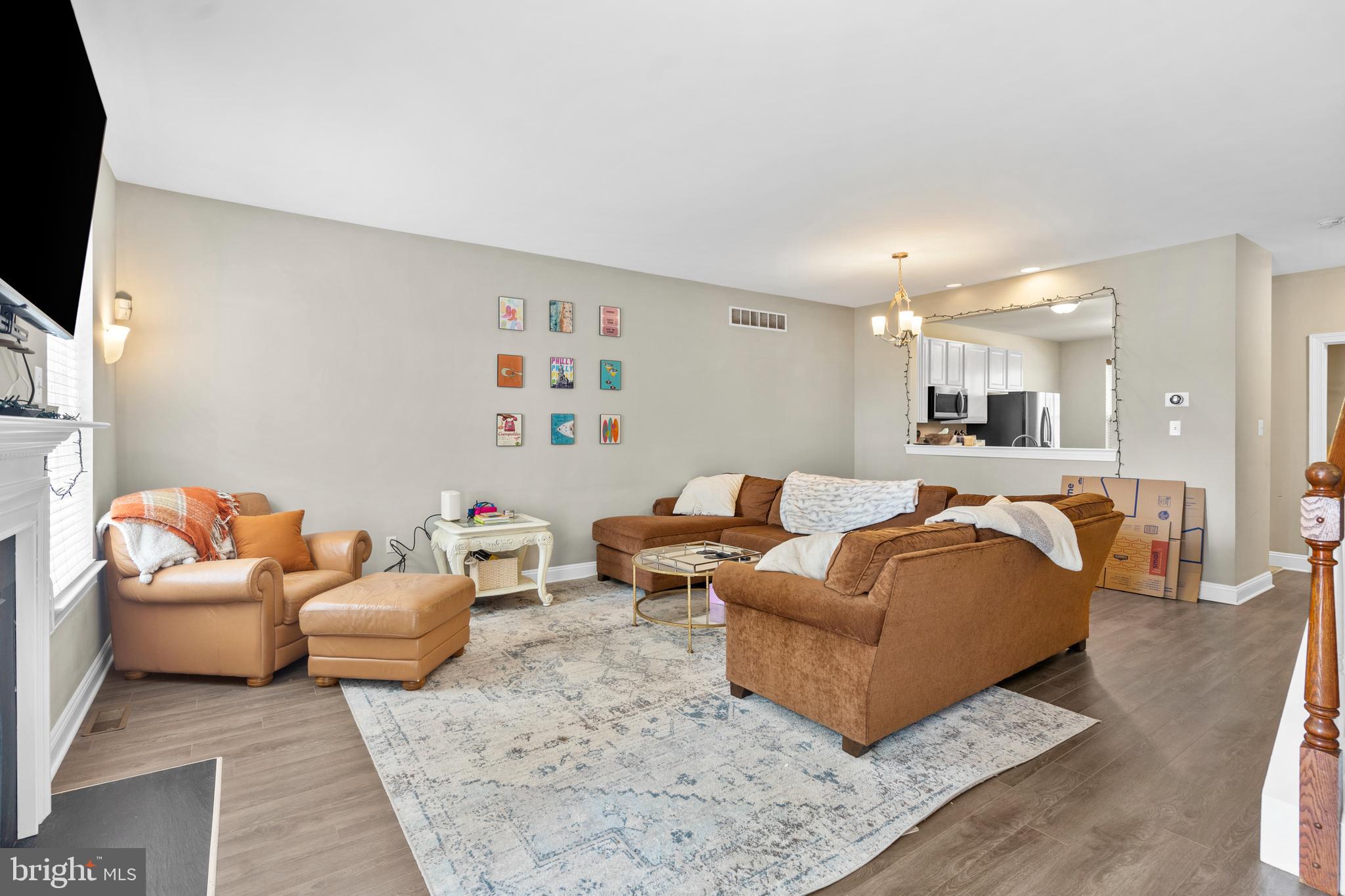 SHANNONS WAY - Residential