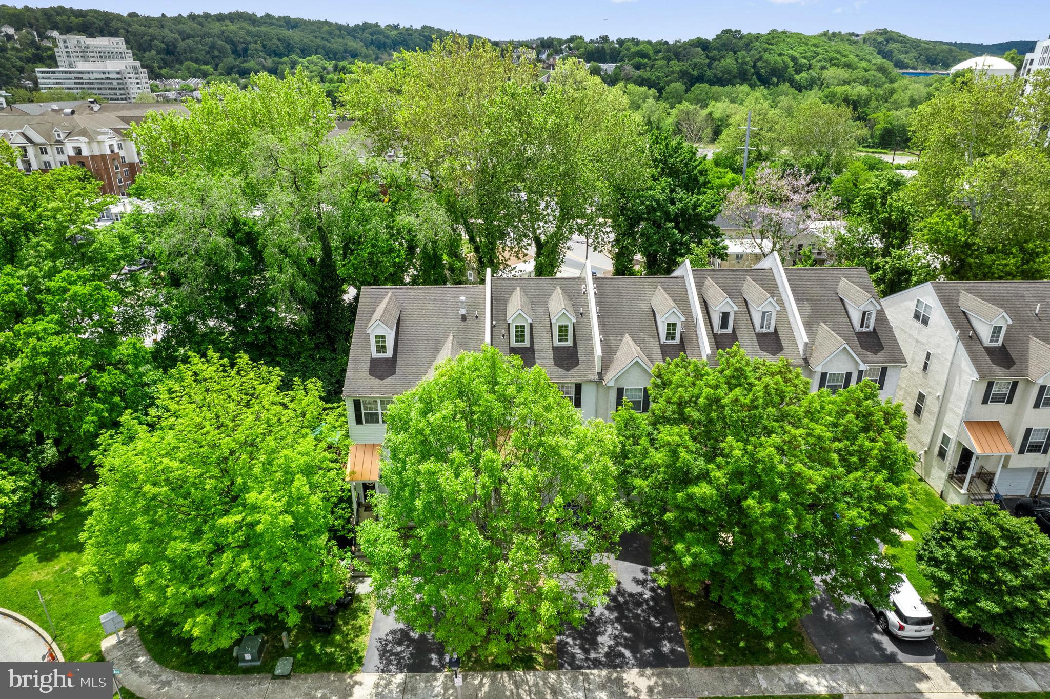 SHANNONS WAY - Residential