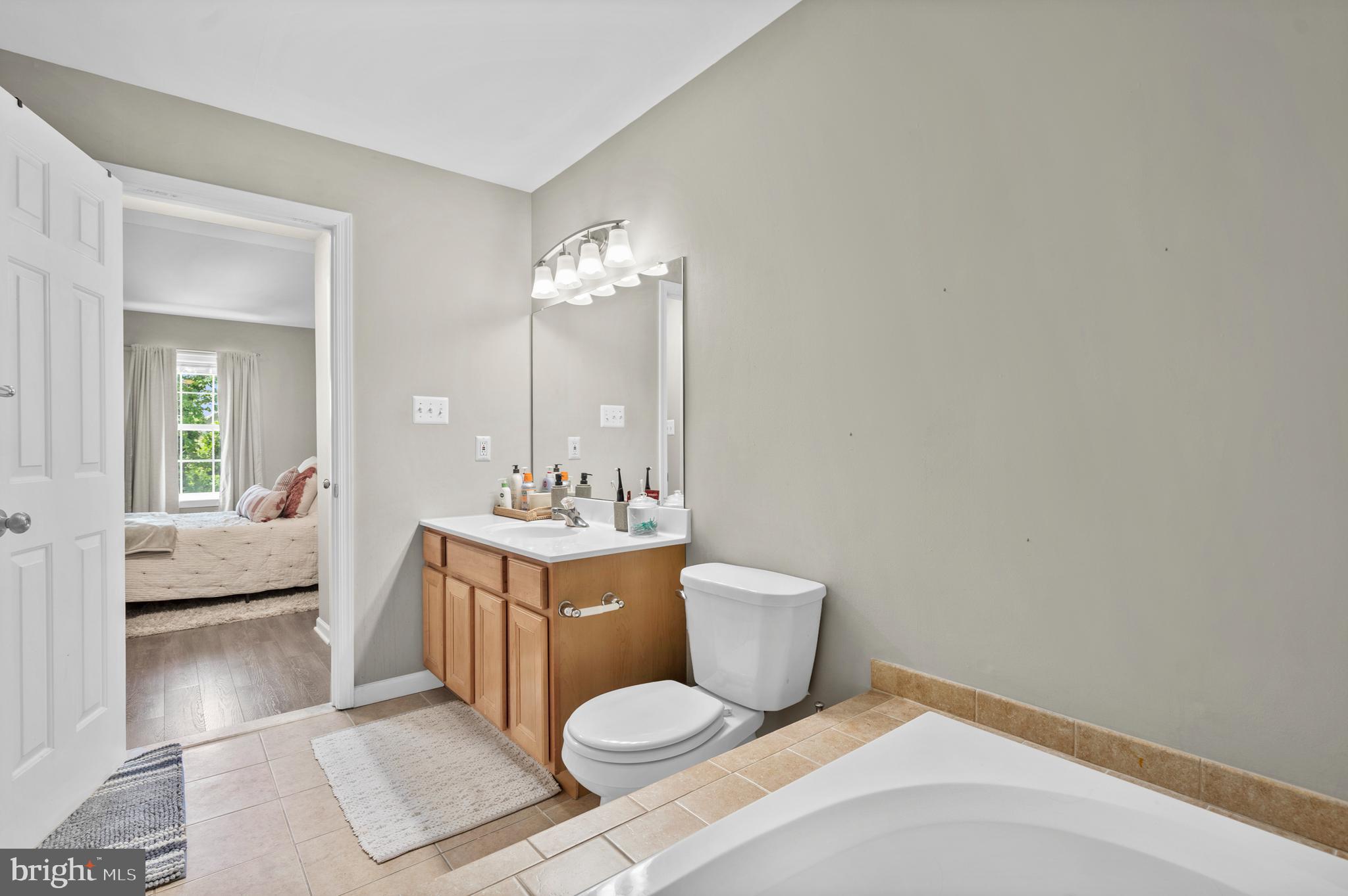 SHANNONS WAY - Residential